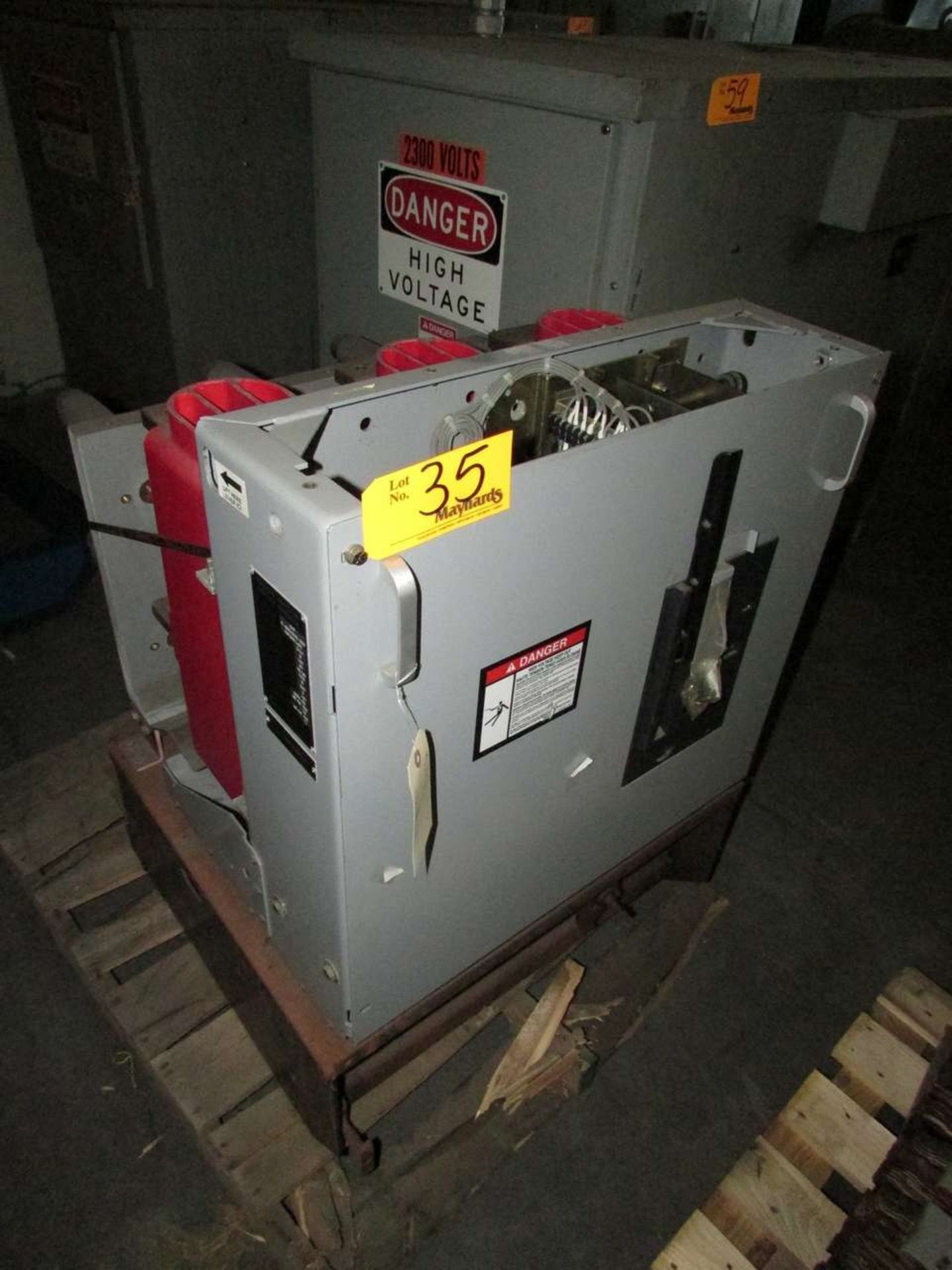 Square D V5FS6122J00 Medium Voltage Circuit Breaker