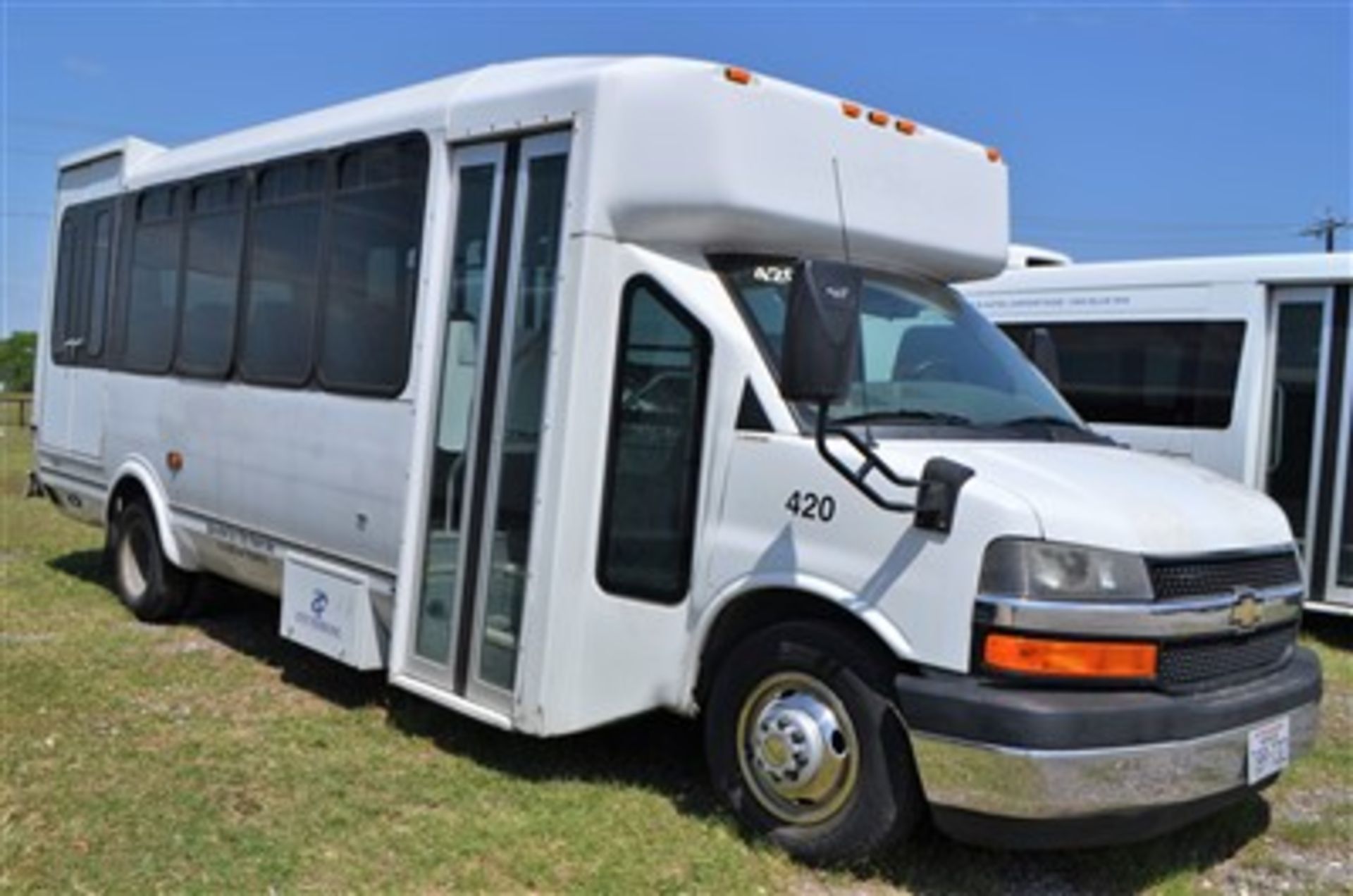 2011 Chevy Eldorado Duramax Diesel Bus - Image 3 of 10