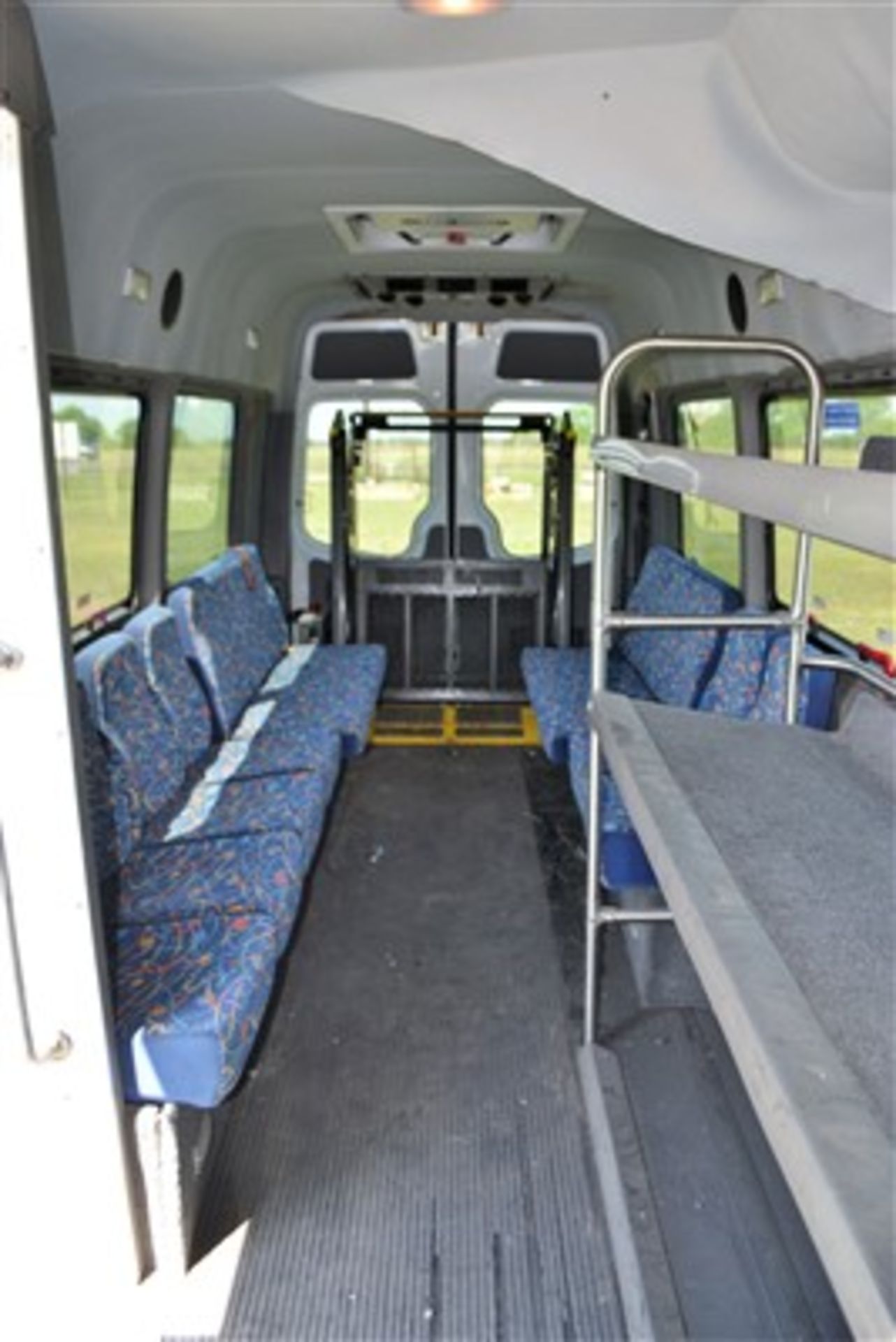 2009 Freightliner Sprinter CRD 3500 Bus - Image 6 of 10