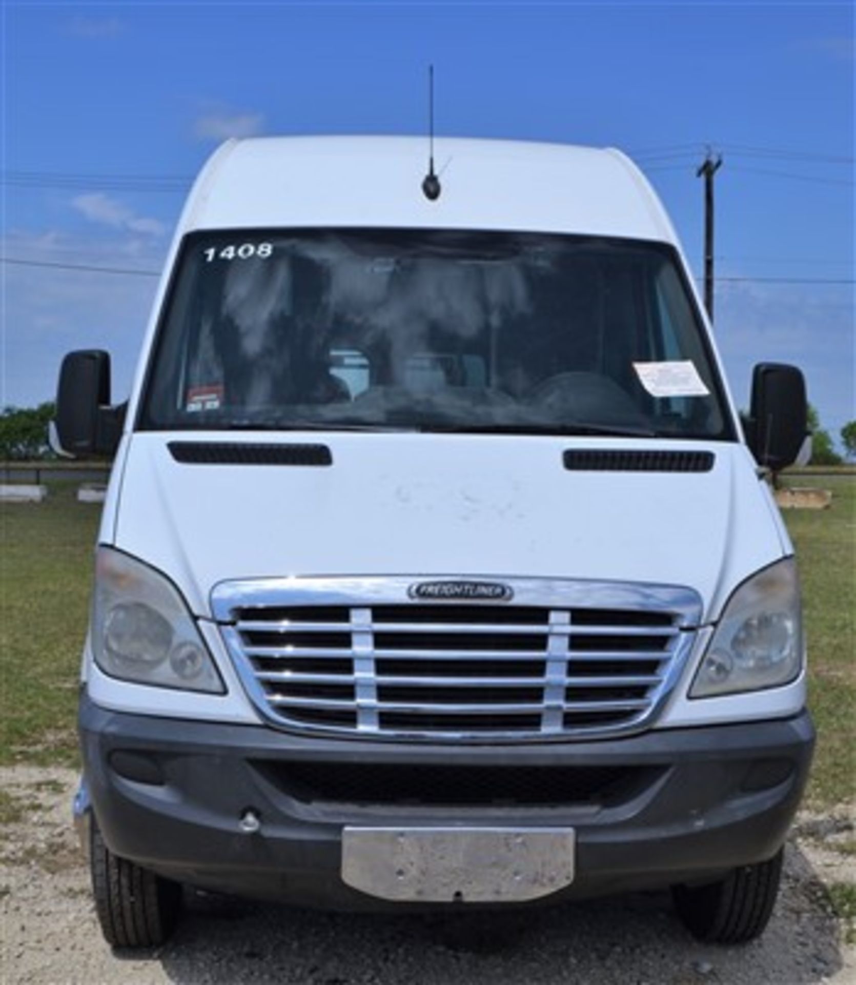 2009 Freightliner Sprinter 3500 Bus - Image 2 of 11