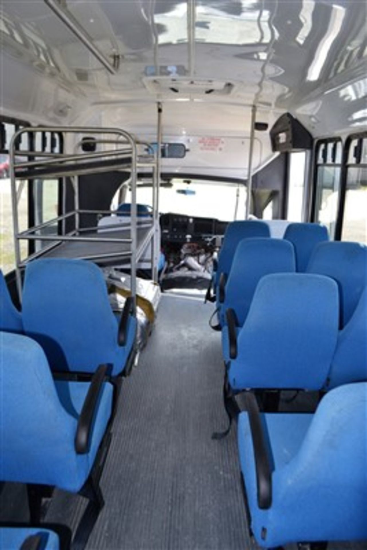 2011 Chevy Eldorado Duramax Diesel Bus - Image 7 of 10