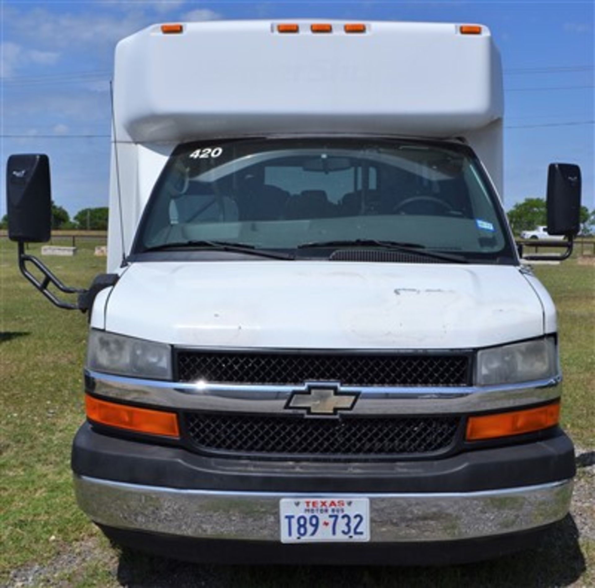 2011 Chevy Eldorado Duramax Diesel Bus - Image 2 of 10