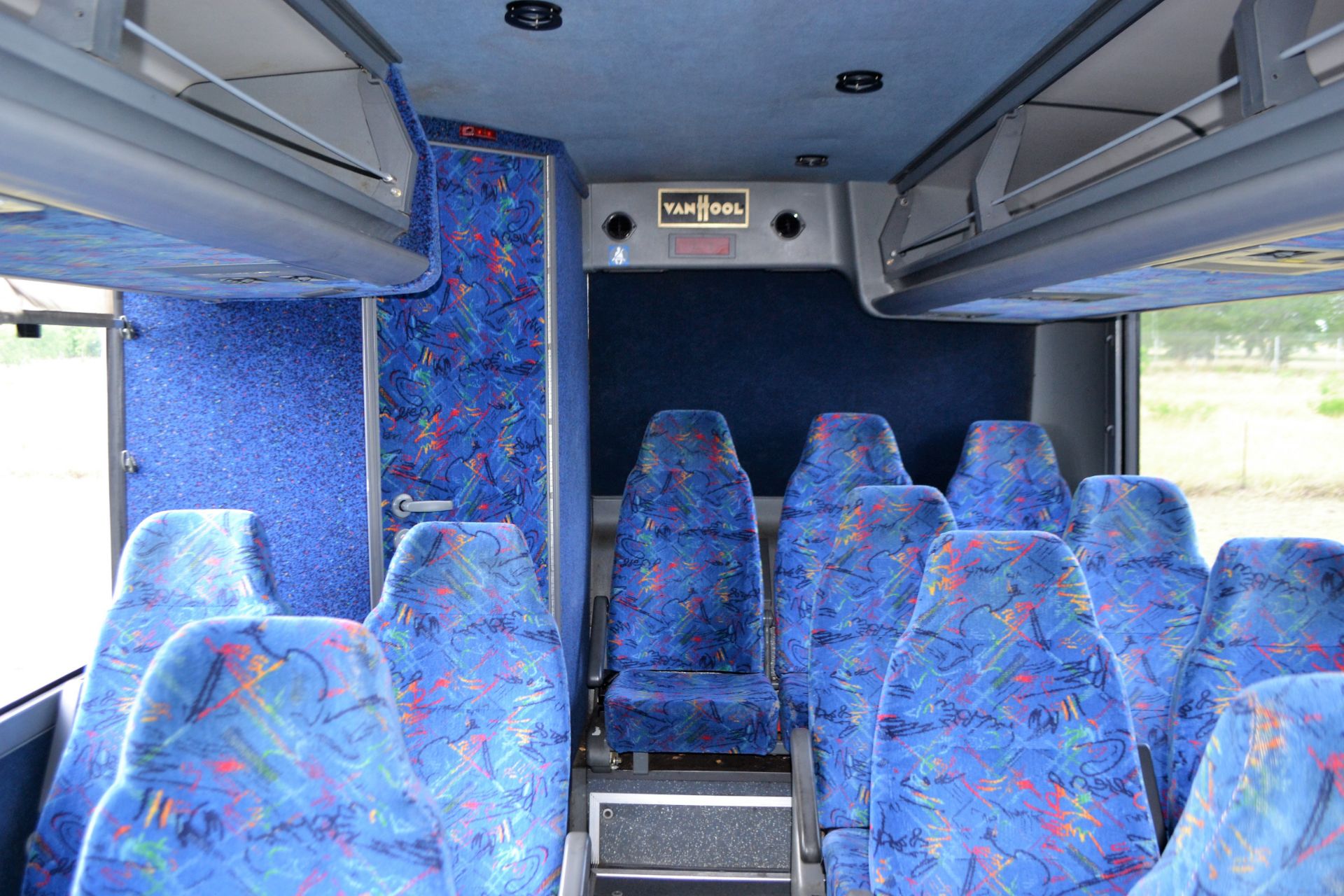 2004 Van Hool Commuter Bus # 557 - Image 14 of 17