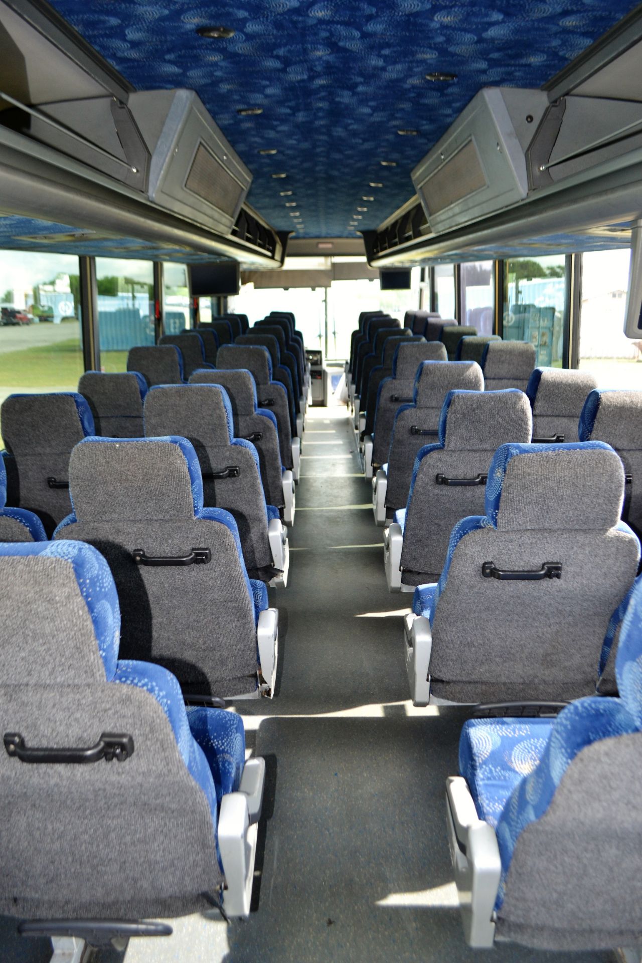 2006 Van Hool Commuter Bus # 257 - Image 15 of 18
