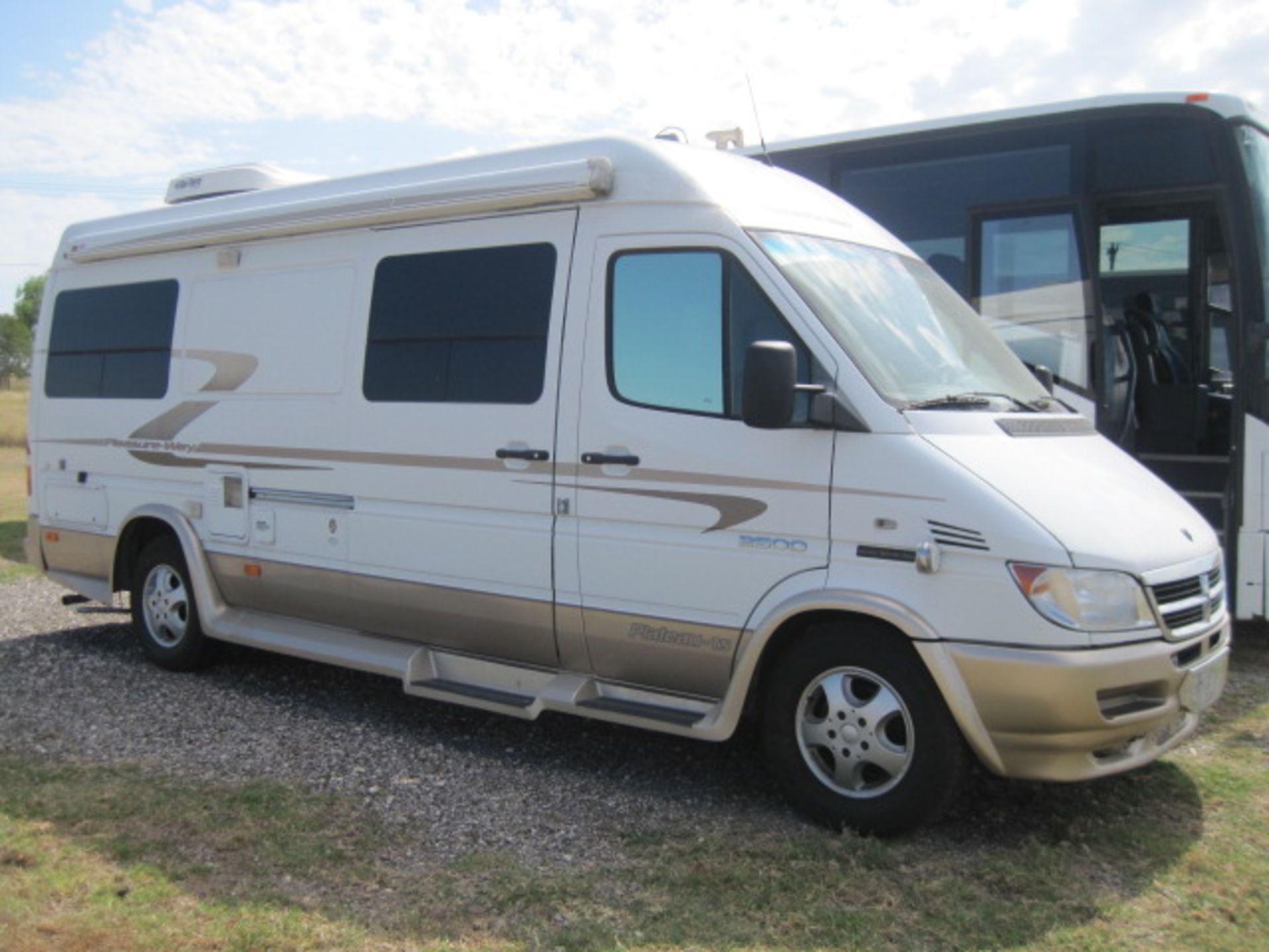 2005 Dodge Sprinter 2500 Pleasure Plateau 15 Motor Home