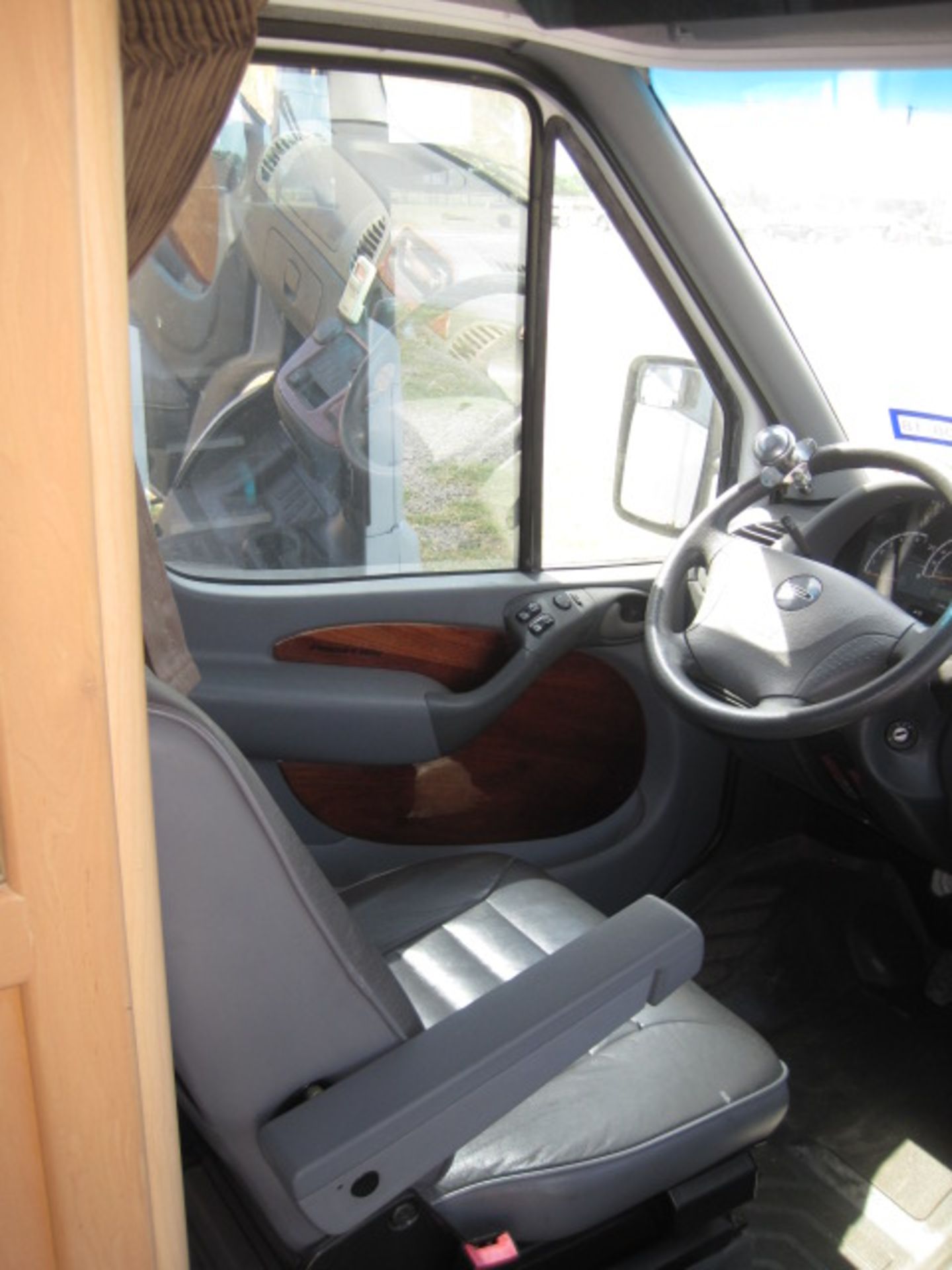 2005 Dodge Sprinter 2500 Pleasure Plateau 15 Motor Home - Image 10 of 27