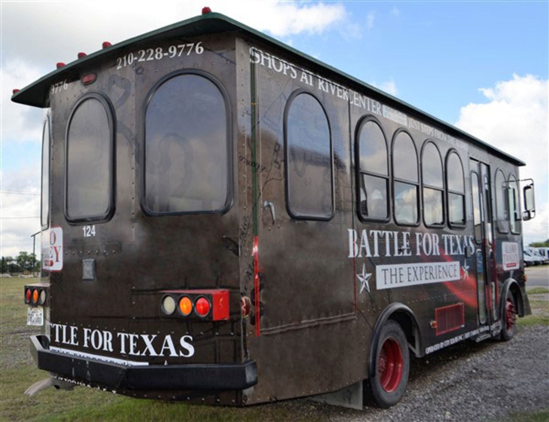 2010 Ford Freightliner Trolly Car Commuter Bus # 124 - Image 2 of 10