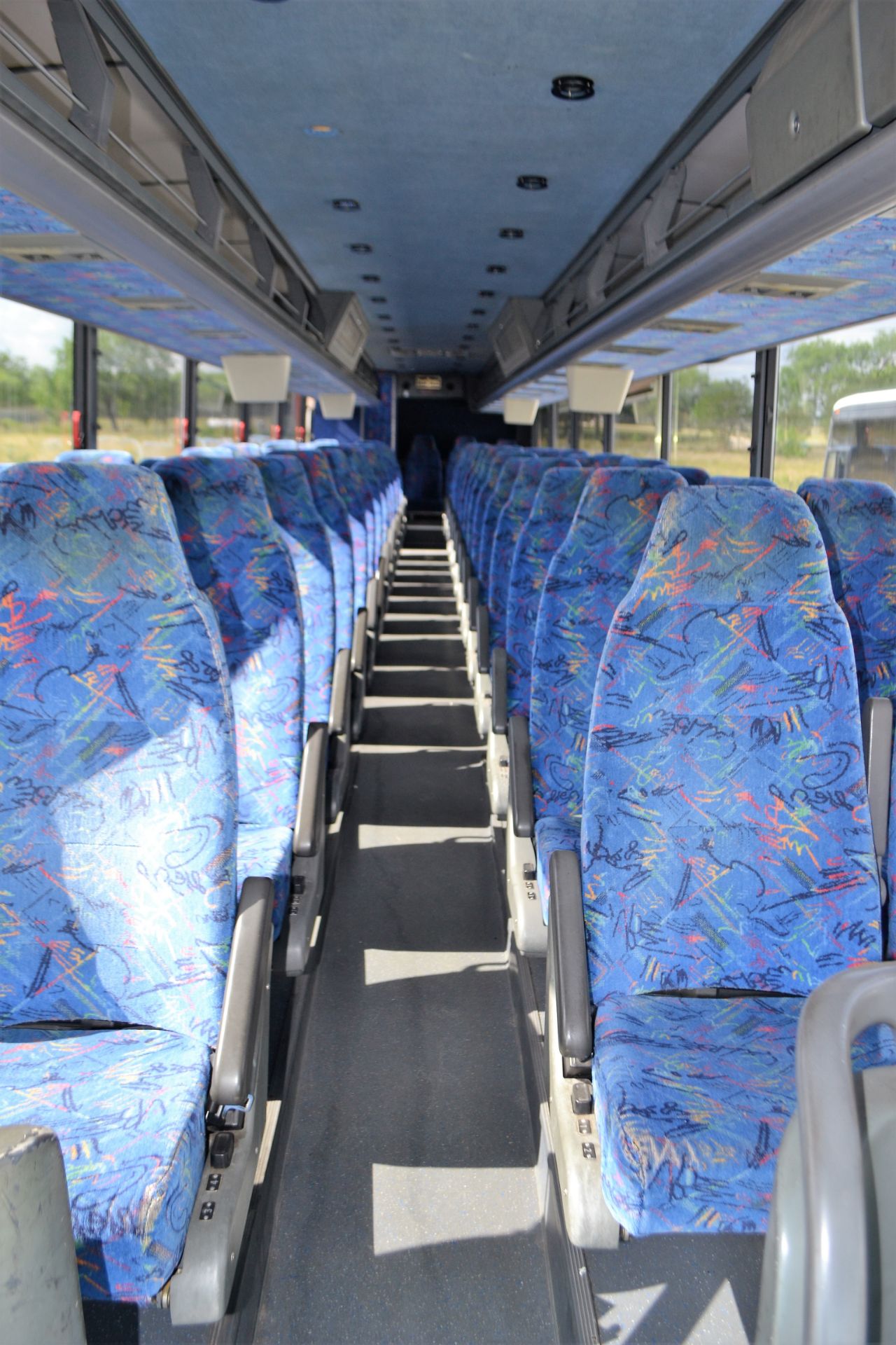 2004 Van Hool Commuter Bus # 557 - Image 8 of 17