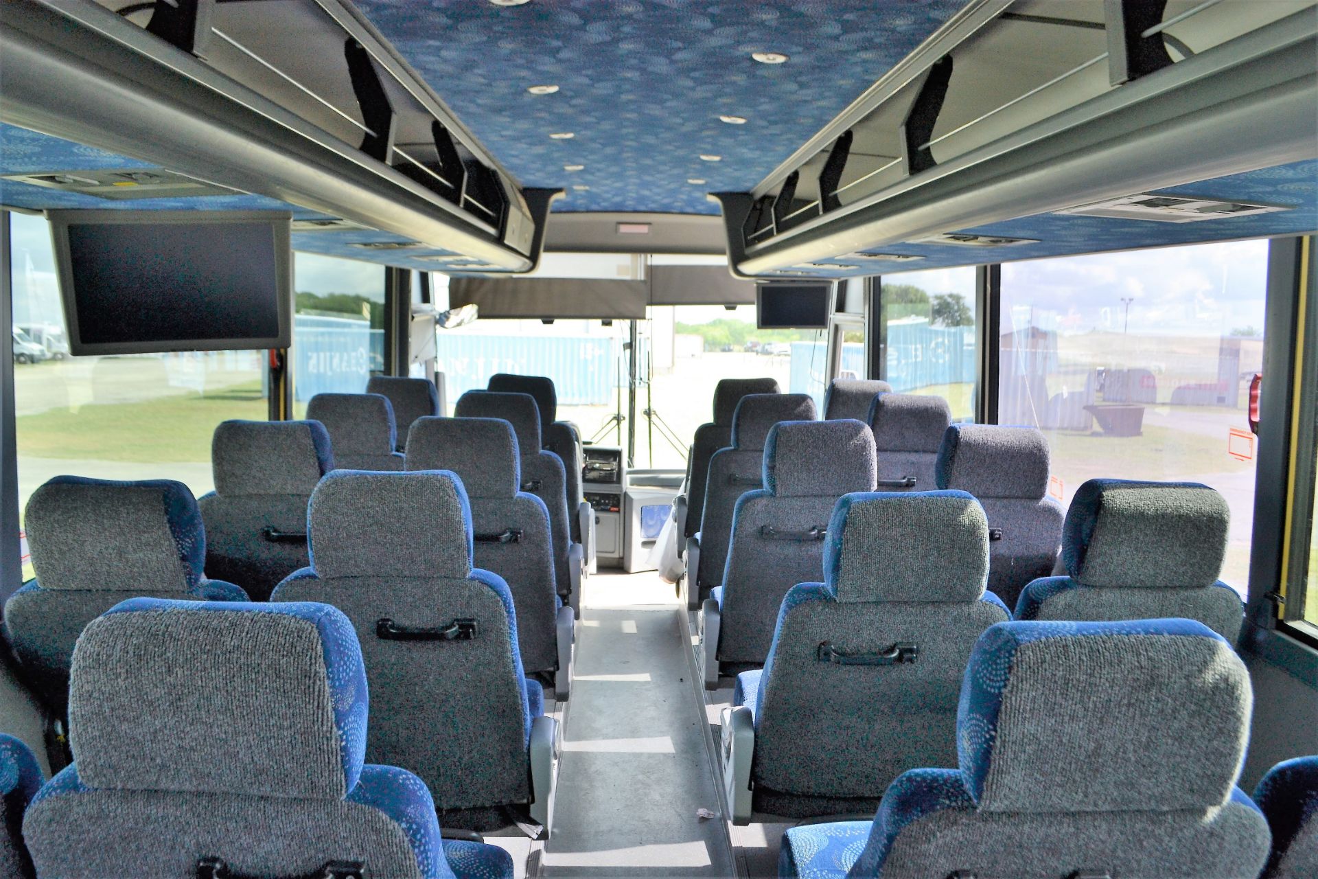 2006 Van Hool Commuter Bus # 257 - Image 16 of 18