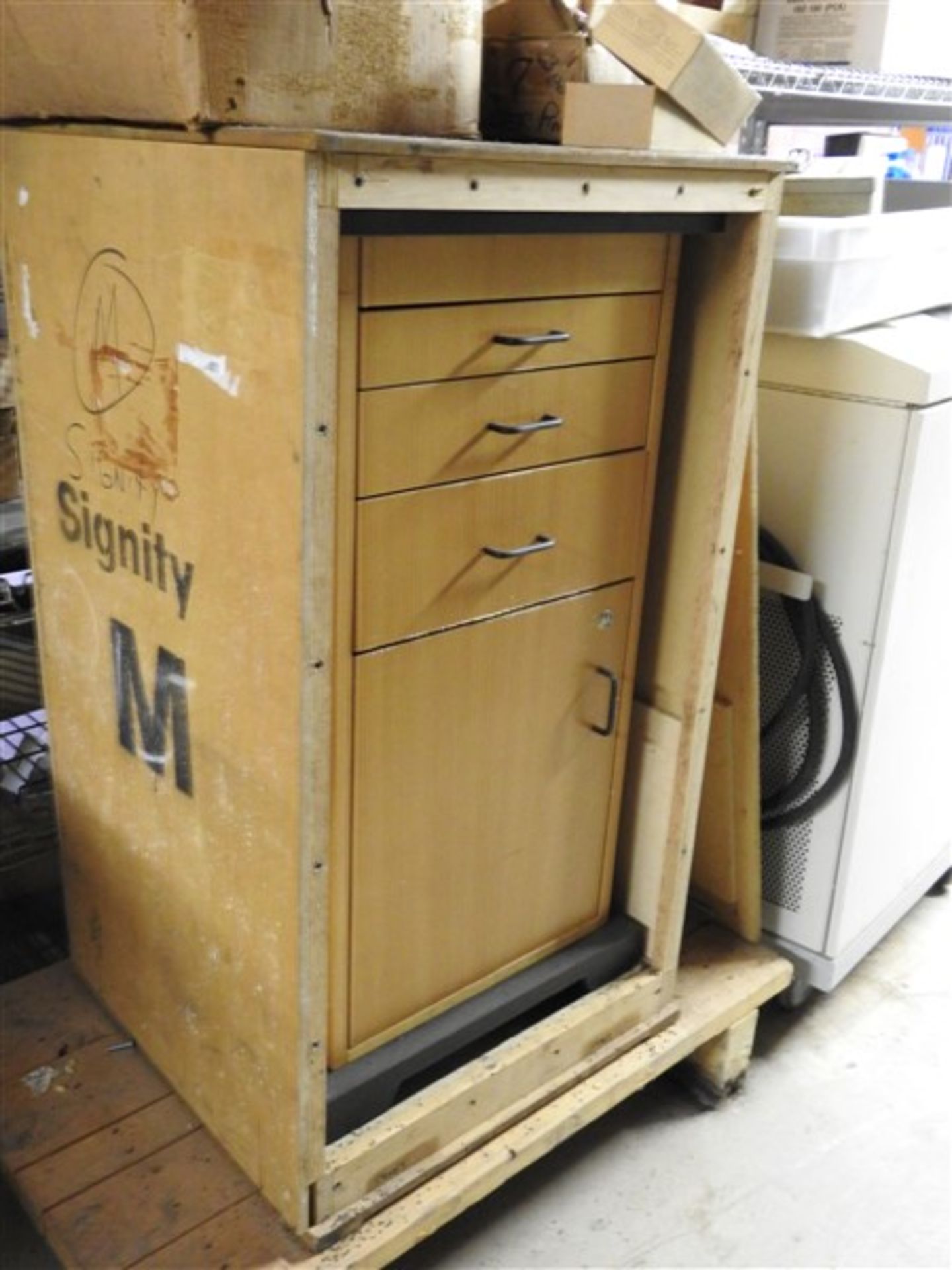 1 METAL CABINET AND CONTENTS - Image 2 of 4