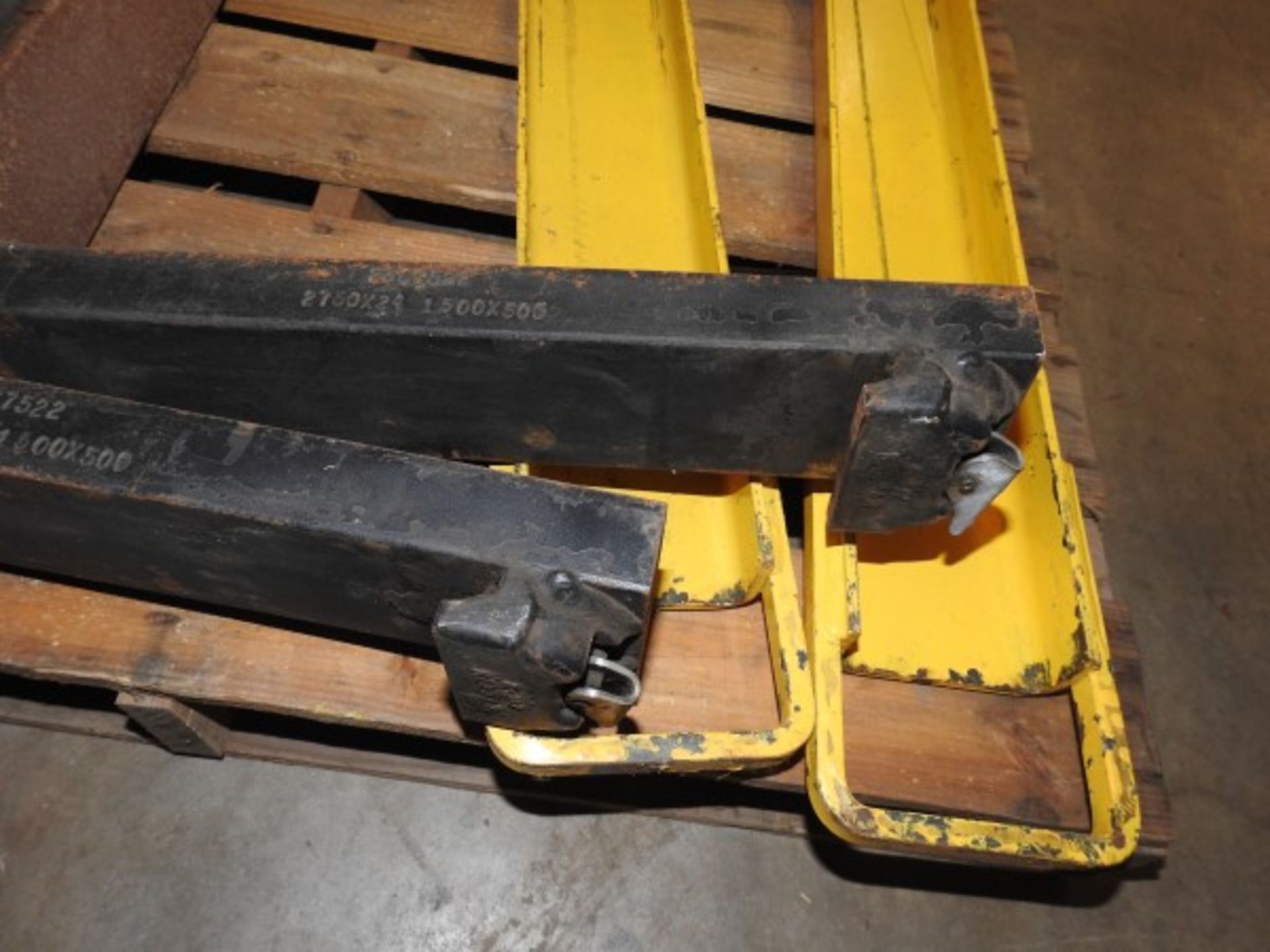 FORK LIFT PARTS - Image 3 of 5