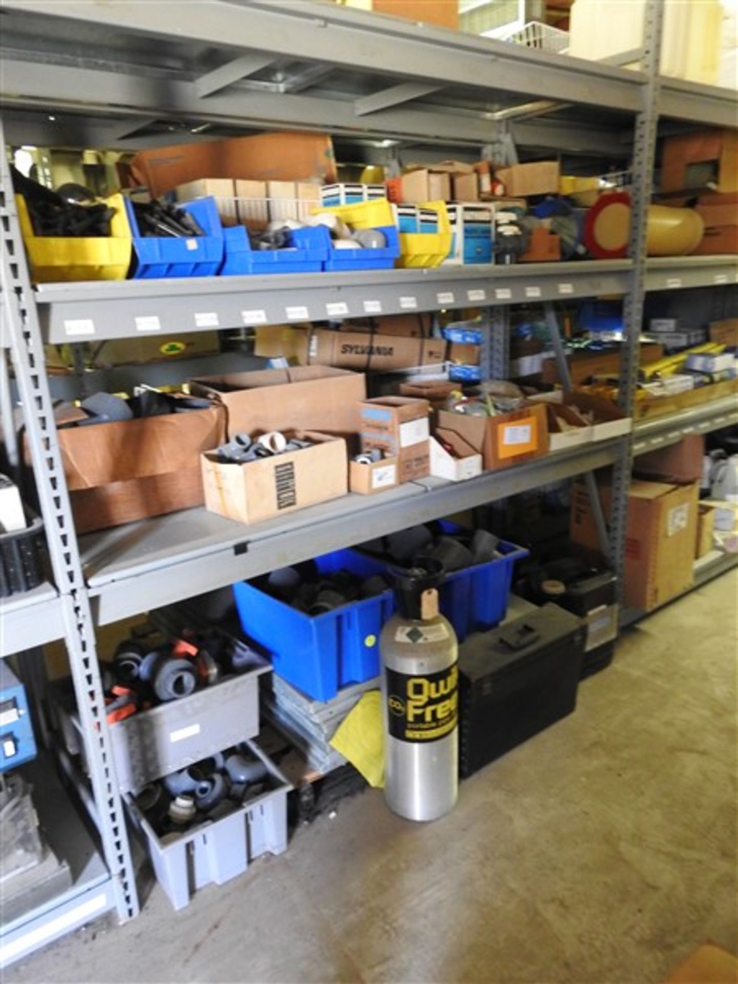 CONTENTS OF ONE SECTION RACKING