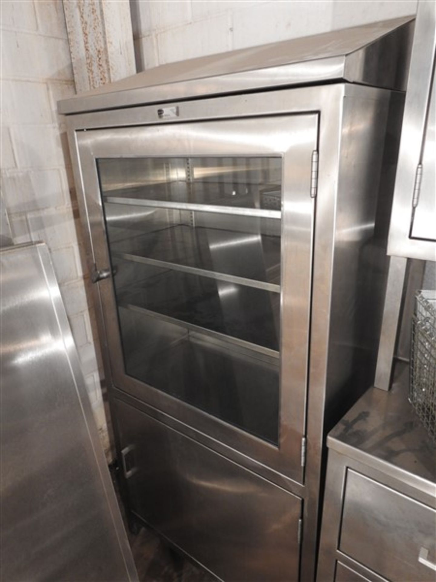 LARGE LOT OF STAINLESS CABINETS AND MISC - Image 8 of 8