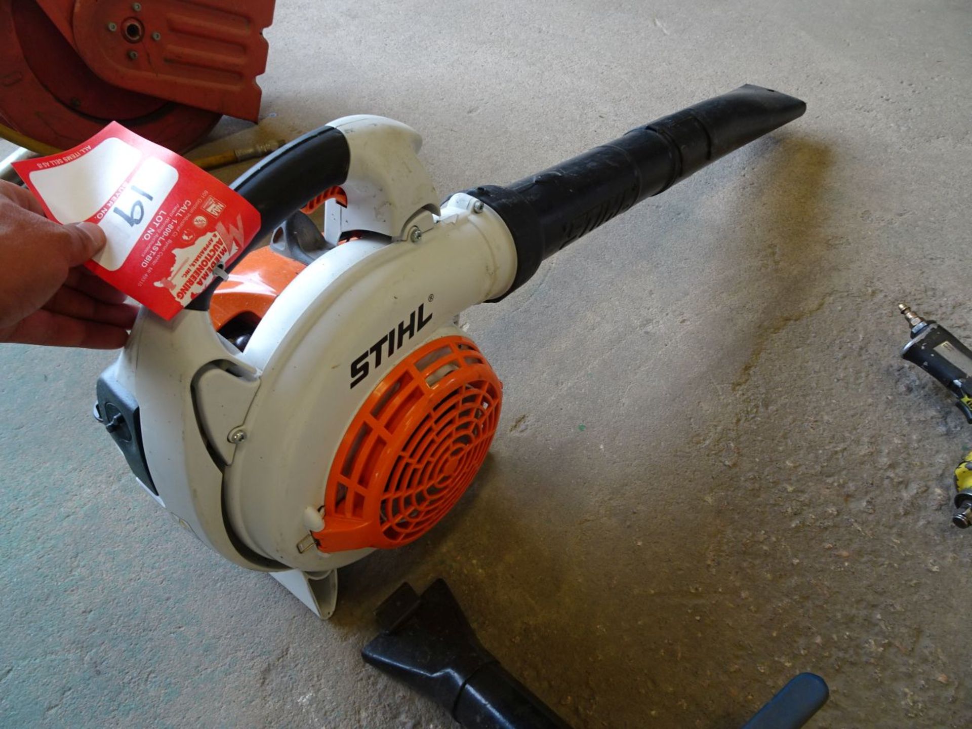 STIHL BG86 GAS POWERED LEAF BLOWER (LOCATION: SHOP) - Image 2 of 6