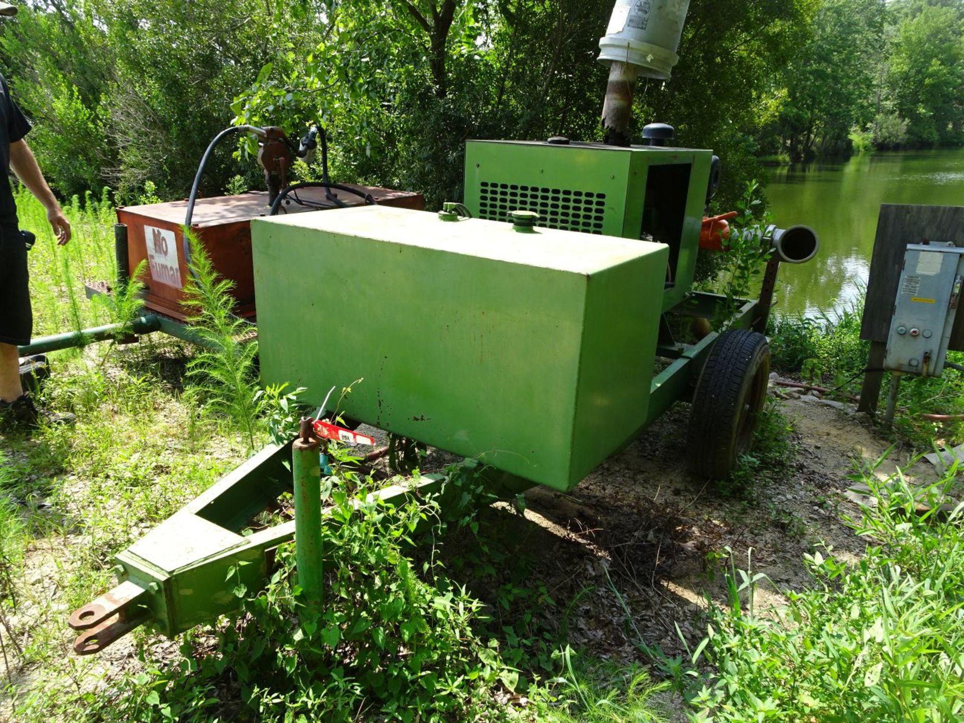 JOHN DEERE TOWABLE IRRIGATION PUMP, JOHN DEERE 4 CYLINDER DIESEL ENGINE, WITH BERKELEY B3J0BM