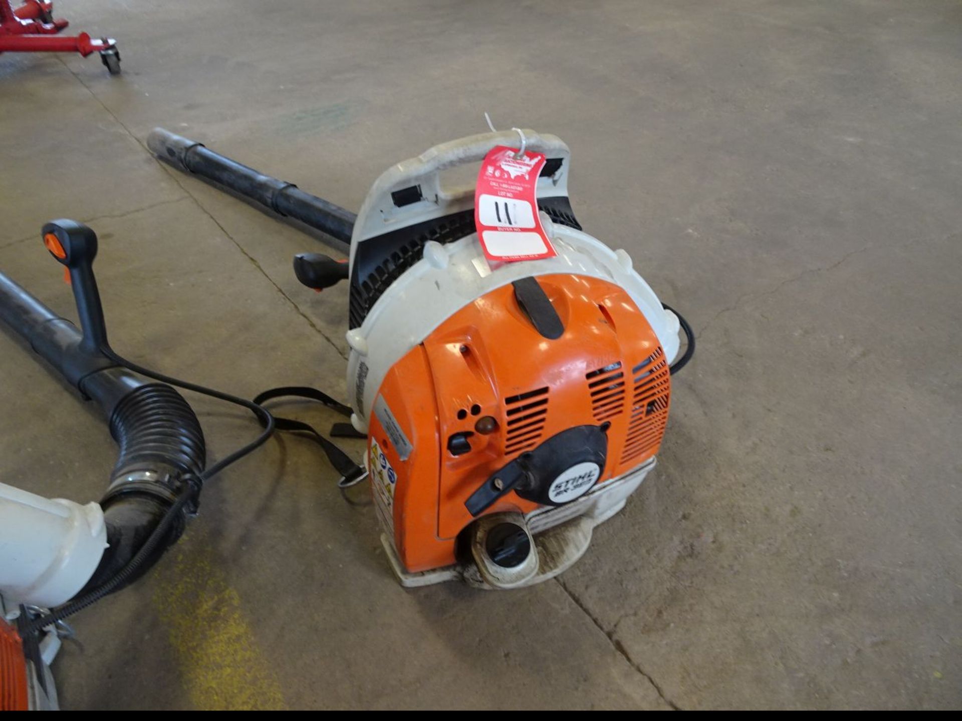 STIHL BR350 GAS POWERED BACKPACK BLOWER (LOCATION: SHOP)