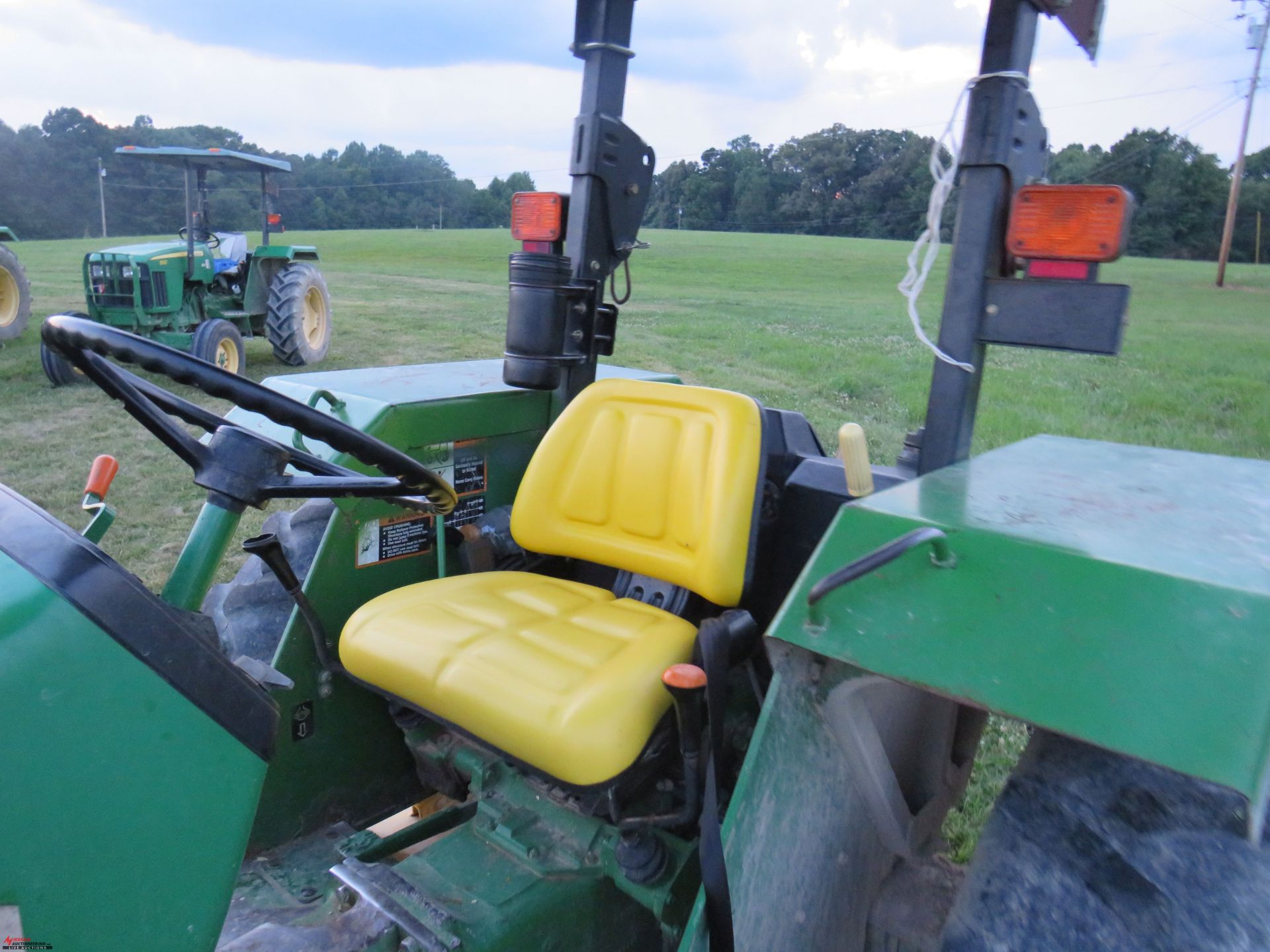 2007 JOHN DEERE 5103 TRACTOR WITH CANOPY, PTO, NO 3PT, 13.6-28 REAR TIRES, 11036 HOURS SHOWING ( - Image 6 of 8