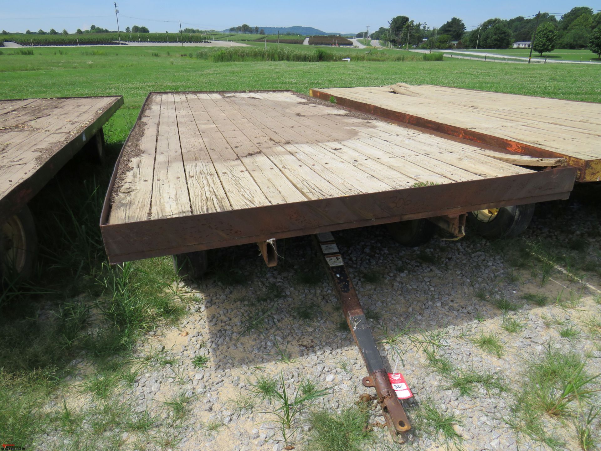 KNOWLES FLAT BED WAGON, 20', TIE ROD STEERING, PIN HITCH