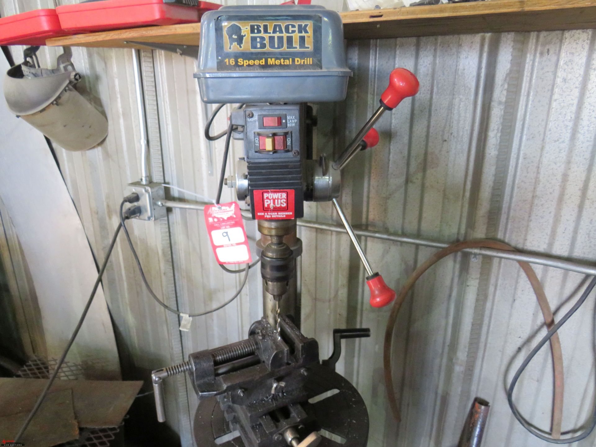 BLACK BULL 16-SPEED METAL DRILL PRESS WITH VISE, 110v - Image 4 of 5