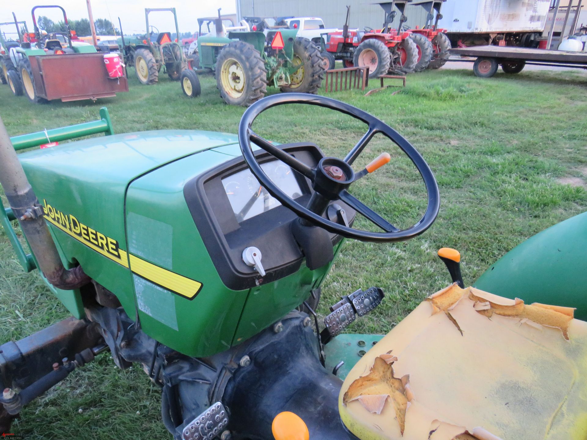 2004 JOHN DEERE 5105 TRACTOR, PTO, 16.9-28 REAR TIRES, 4178 HOURS SHOWING (HOURS SUBJECT TO CHANGE), - Image 7 of 7