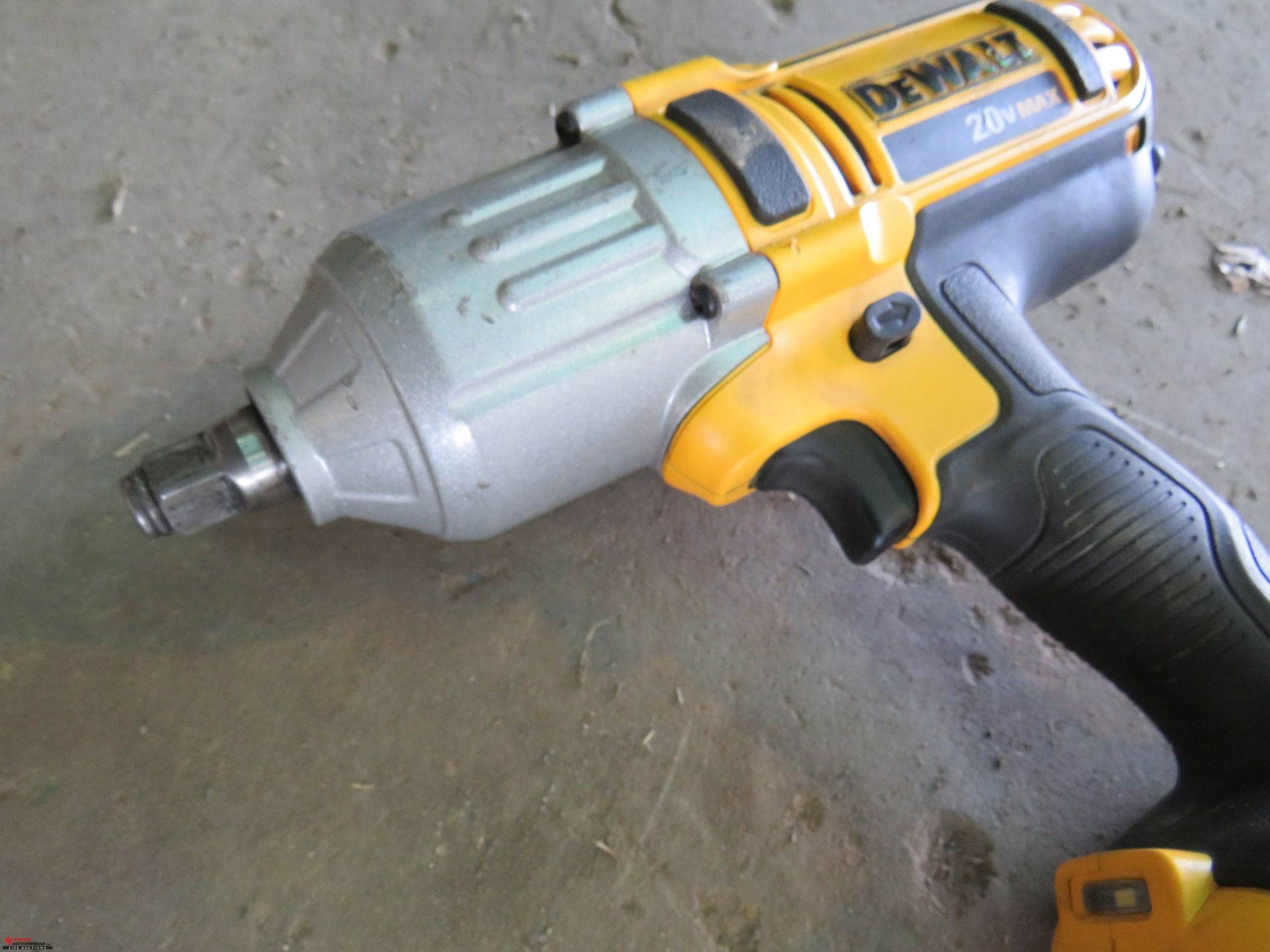 DEWALT CORDLESS IMPACT, 20v, WITH BATTERY, CHARGER - Image 3 of 4