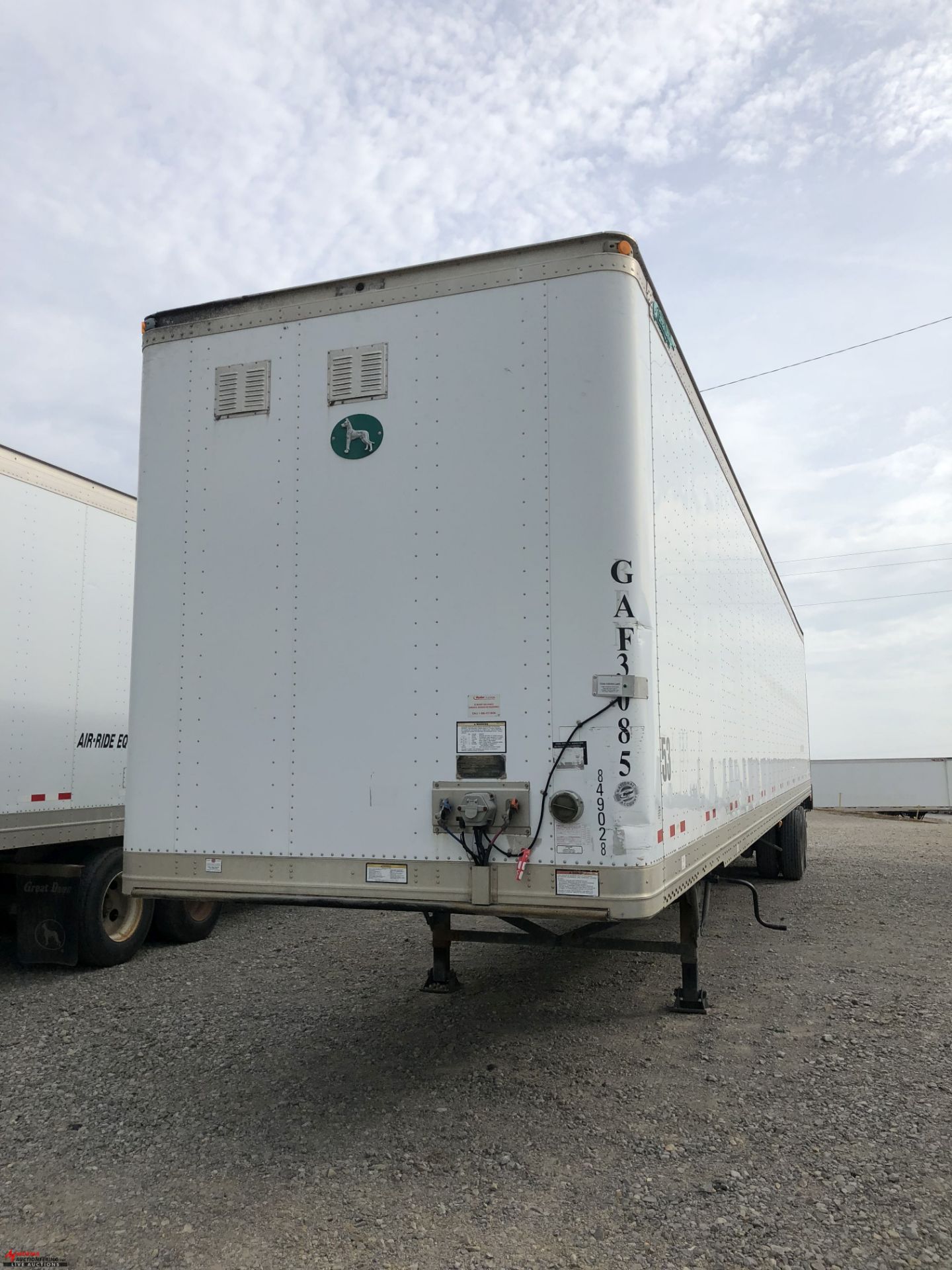 2005 GREAT DANE 53' VAN BODY TRAILER, WITH LIFT GATE, VIN 1GRAAC6215J609681