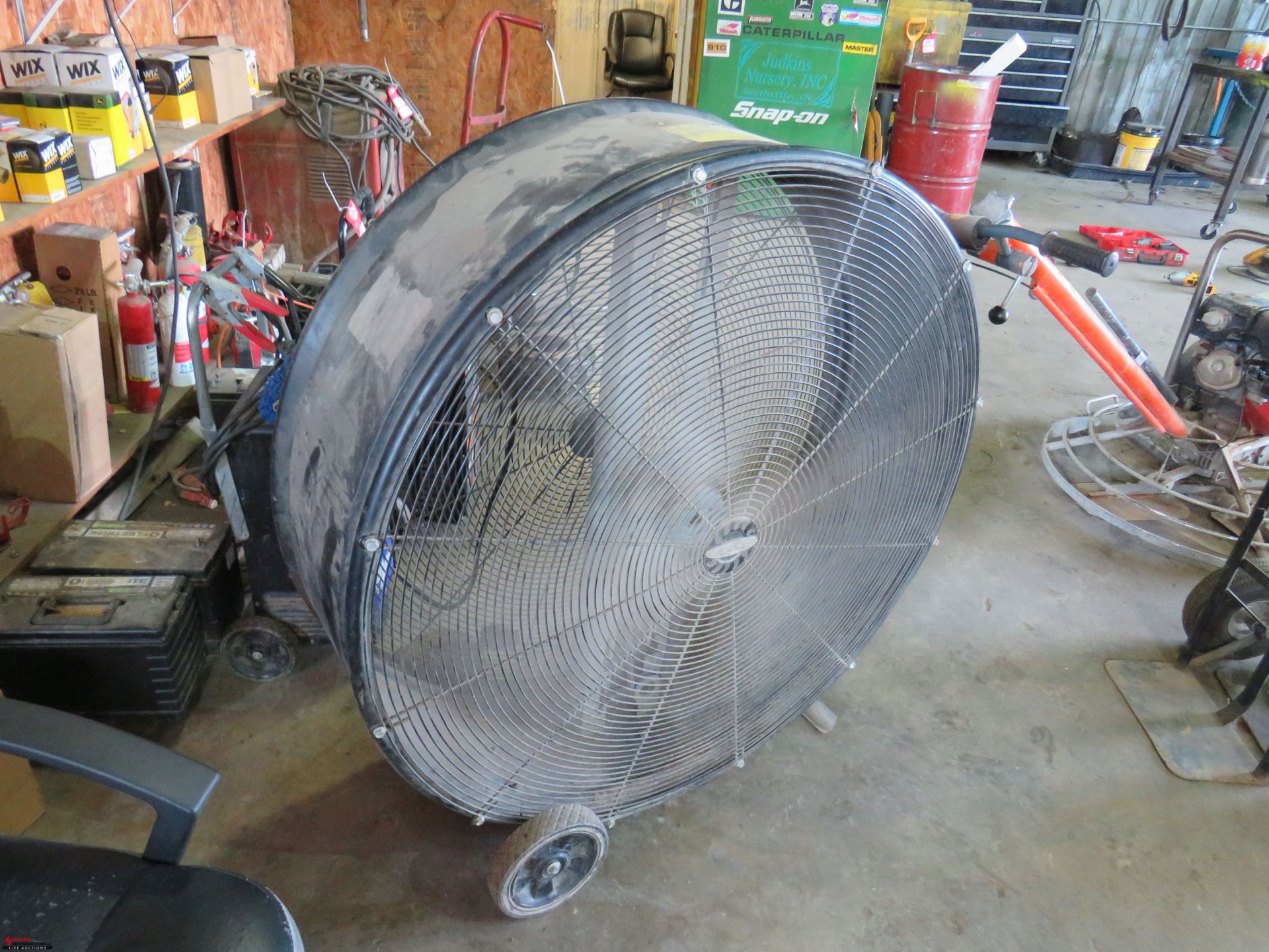 LAKEWOOD PORTABLE SHOP FAN - Image 2 of 3