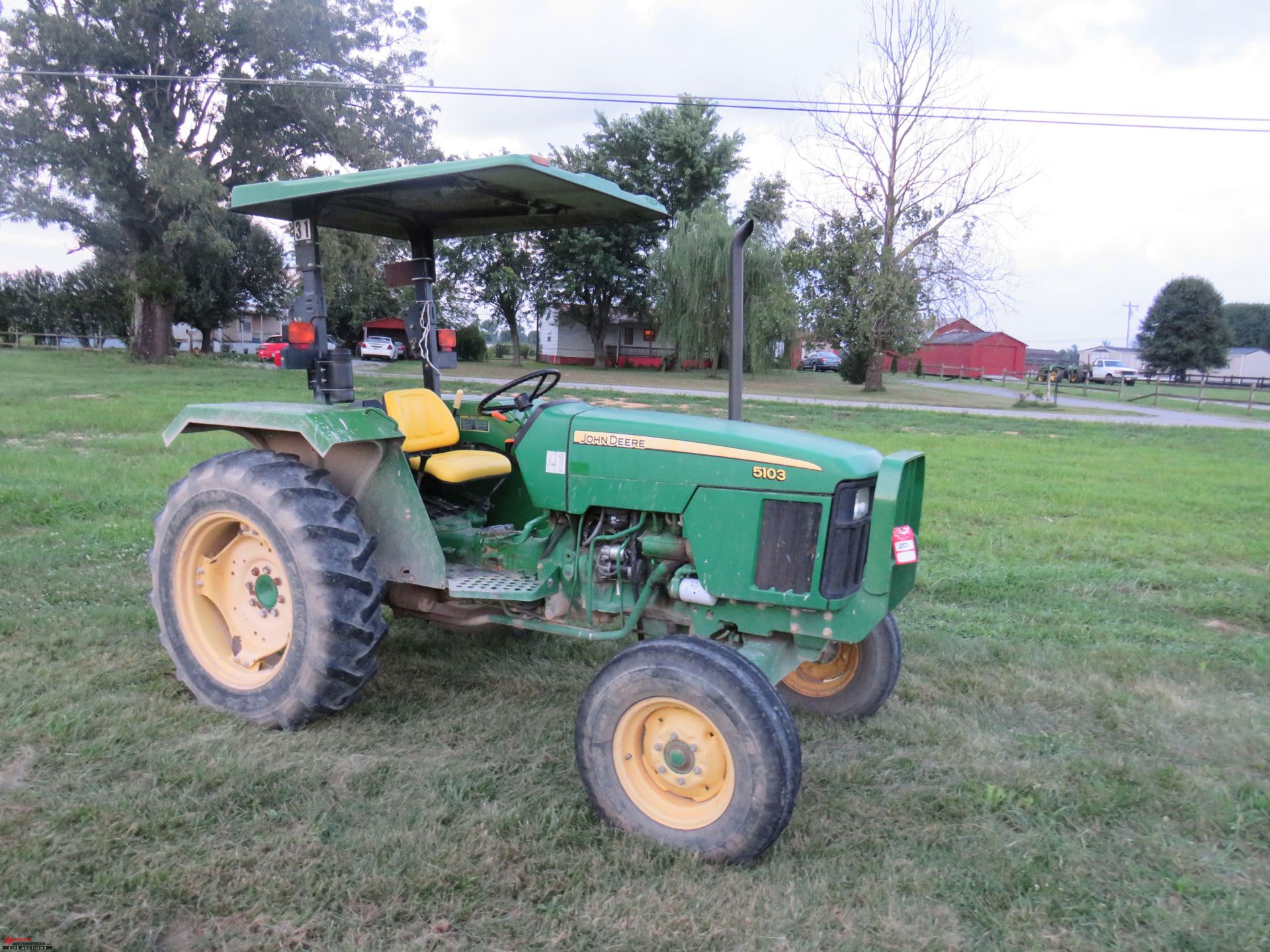 2007 JOHN DEERE 5103 TRACTOR WITH CANOPY, PTO, NO 3PT, 13.6-28 REAR TIRES, 11036 HOURS SHOWING ( - Image 2 of 8
