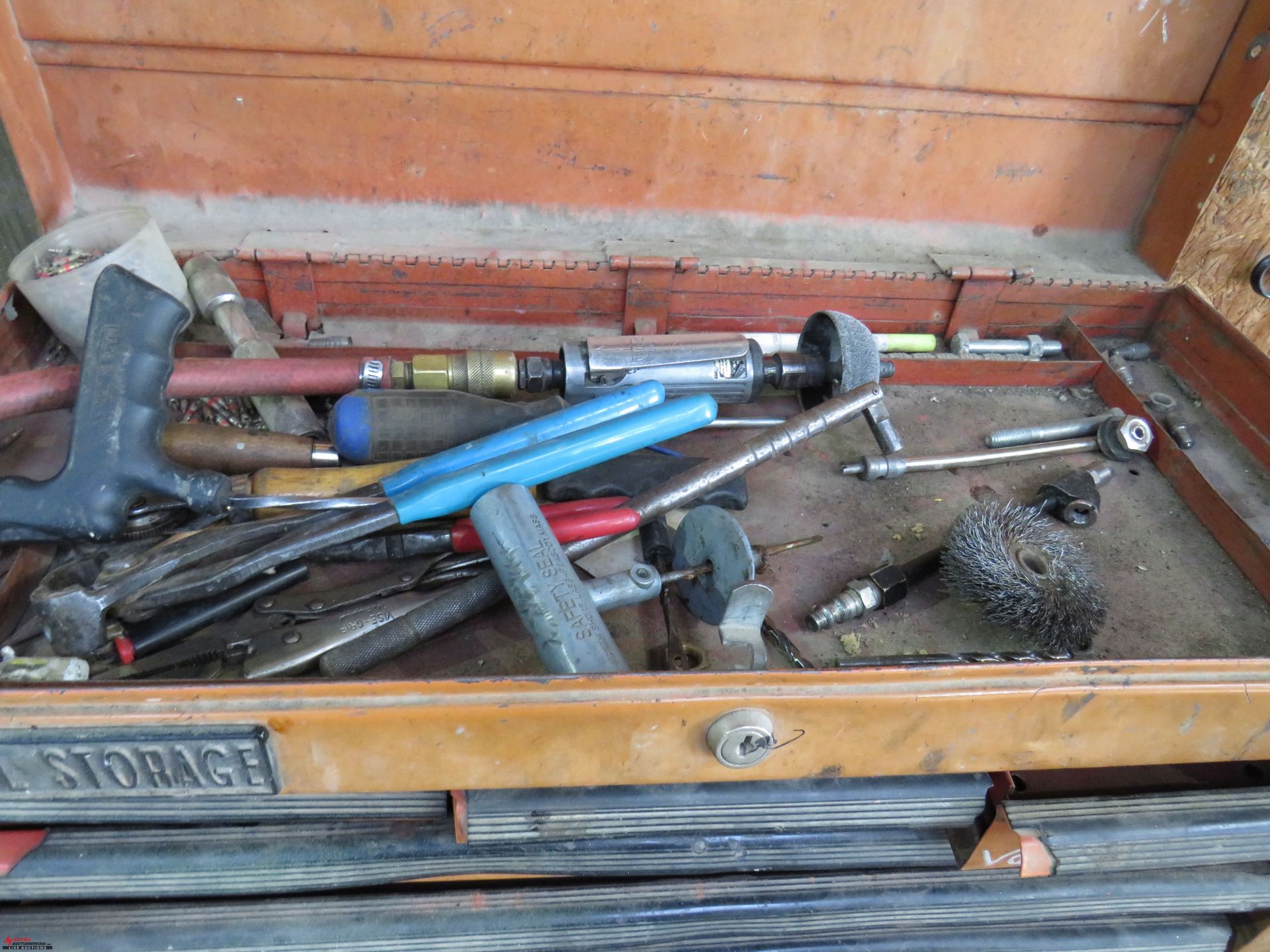 NAPA ROLLING TOOL CHEST WITH TOP CABINET, WITH ASSORTED TIRE TOOLS/SUPPLIES, TO INCLUDE CABINET - Image 2 of 4