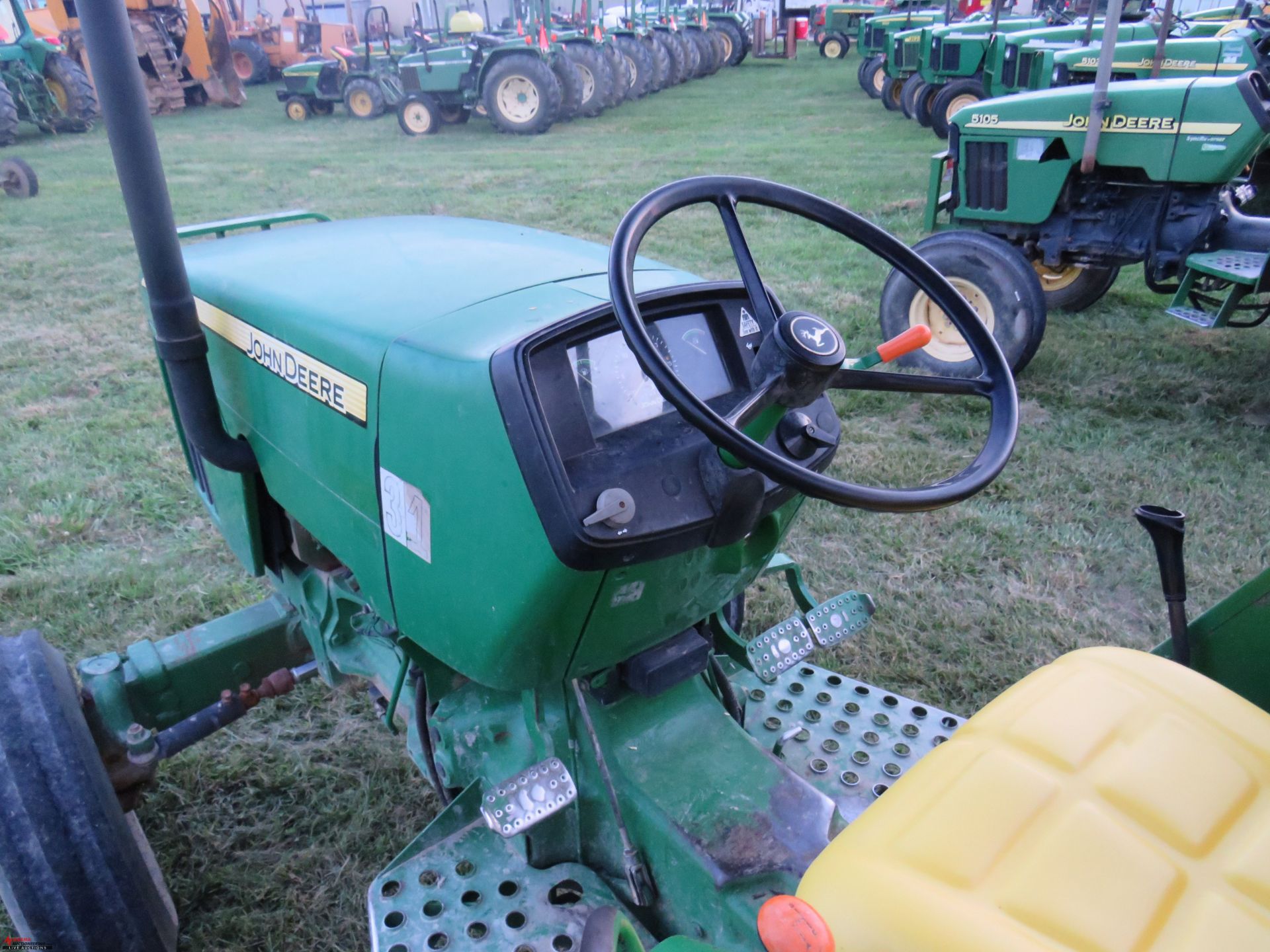 2007 JOHN DEERE 5103 TRACTOR WITH CANOPY, PTO, NO 3PT, 13.6-28 REAR TIRES, 11036 HOURS SHOWING ( - Image 7 of 8