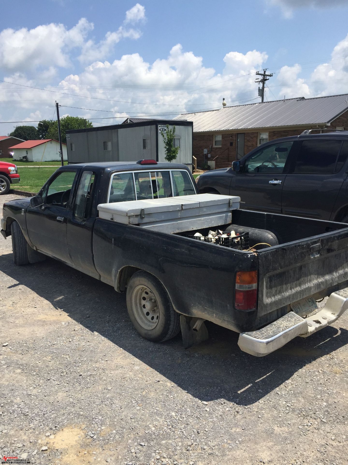 1994 TOYOTA EXTENDED CAB PICKUP TRUCK, LONG BOX, 4-CYLINDER GAS ENGINE, AUTOMATIC TRANS, ASSORTED - Image 4 of 6