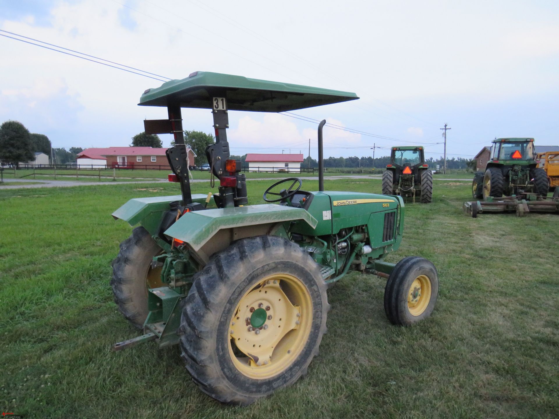 2007 JOHN DEERE 5103 TRACTOR WITH CANOPY, PTO, NO 3PT, 13.6-28 REAR TIRES, 11036 HOURS SHOWING ( - Image 3 of 8