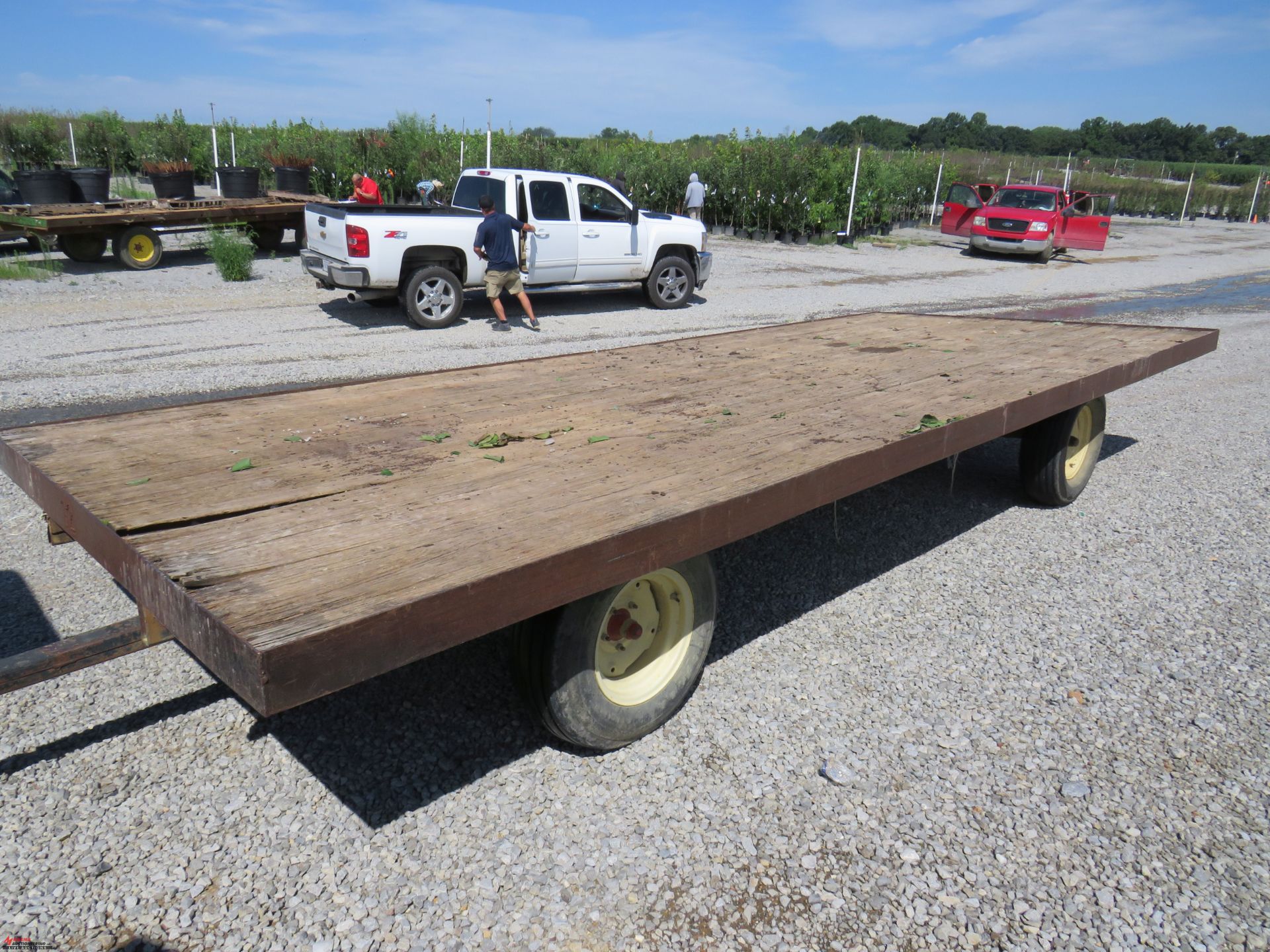 KNOWLES 20' FLAT BED WAGON, FIFTH WHEEL STEERING, PIN HITCH - Image 4 of 6