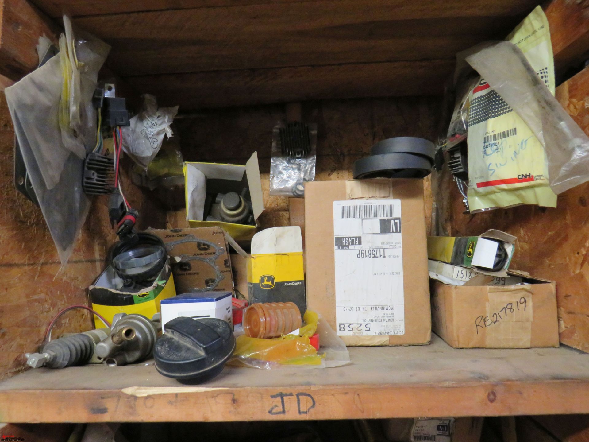 ASSORTED JOHN DEERE PARTS, TO INCLUDE CLUTCHES, CYLINDER HEAD, ALTERNATORS, AND MORE - Image 7 of 7