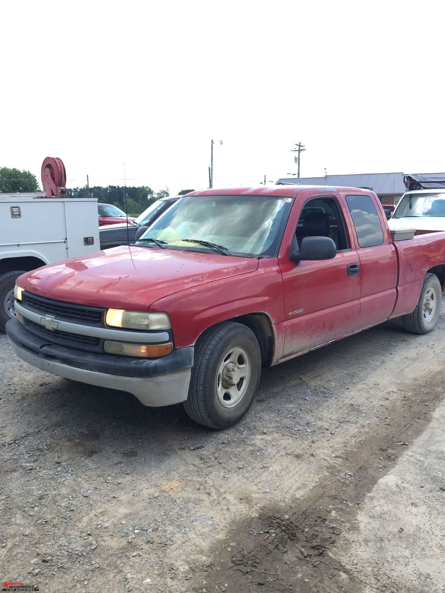 2001 CHEVROLET 1500 EXTENDED CAB PICKUP TRUCK, LONG BOX, 4.8L GAS ENGINE, AUTOMATIC TRANS, AM/FM/