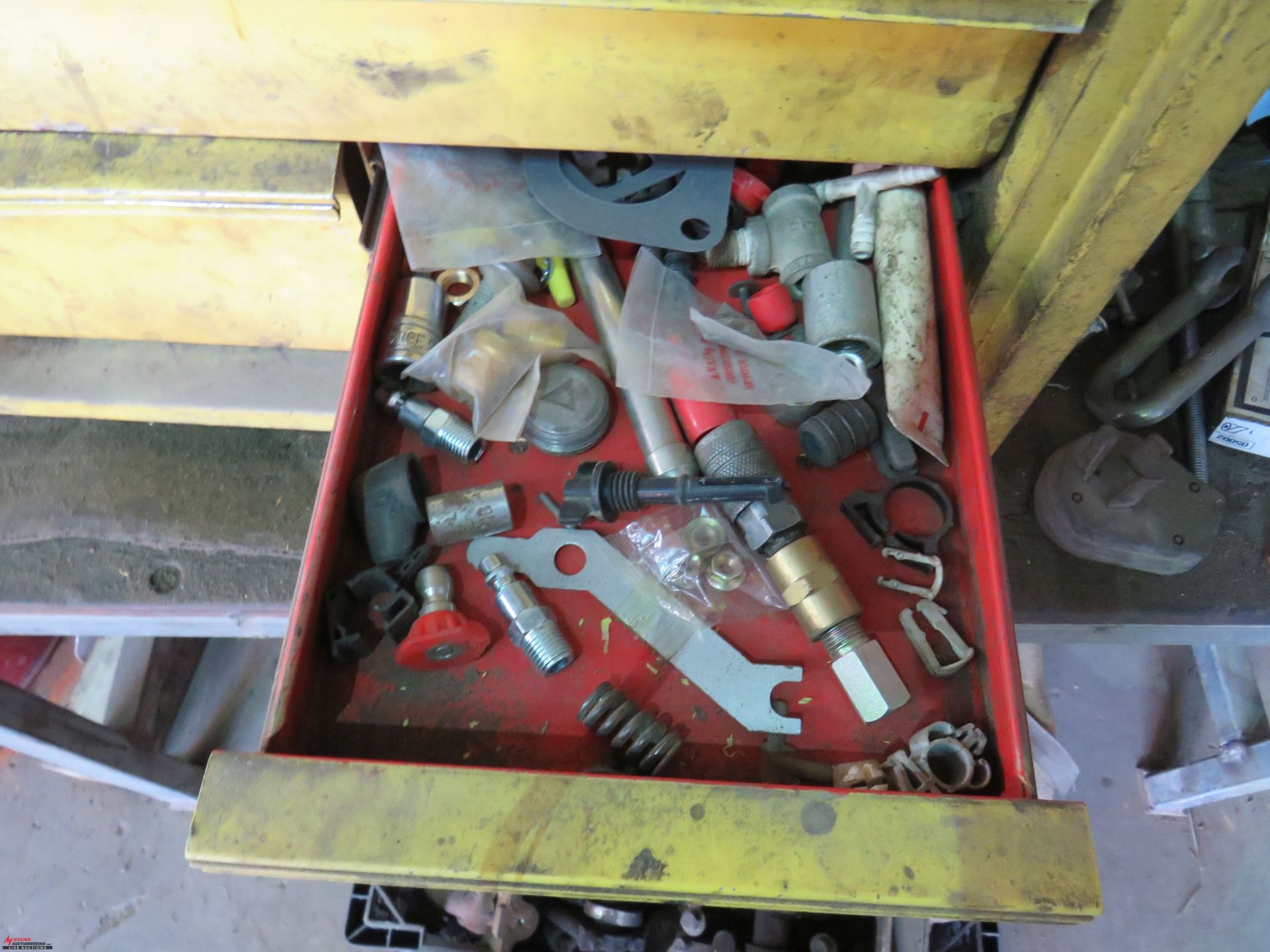 TOOLBOX WITH BENCH, WITH ASSORTED WRENCHES - Image 7 of 7