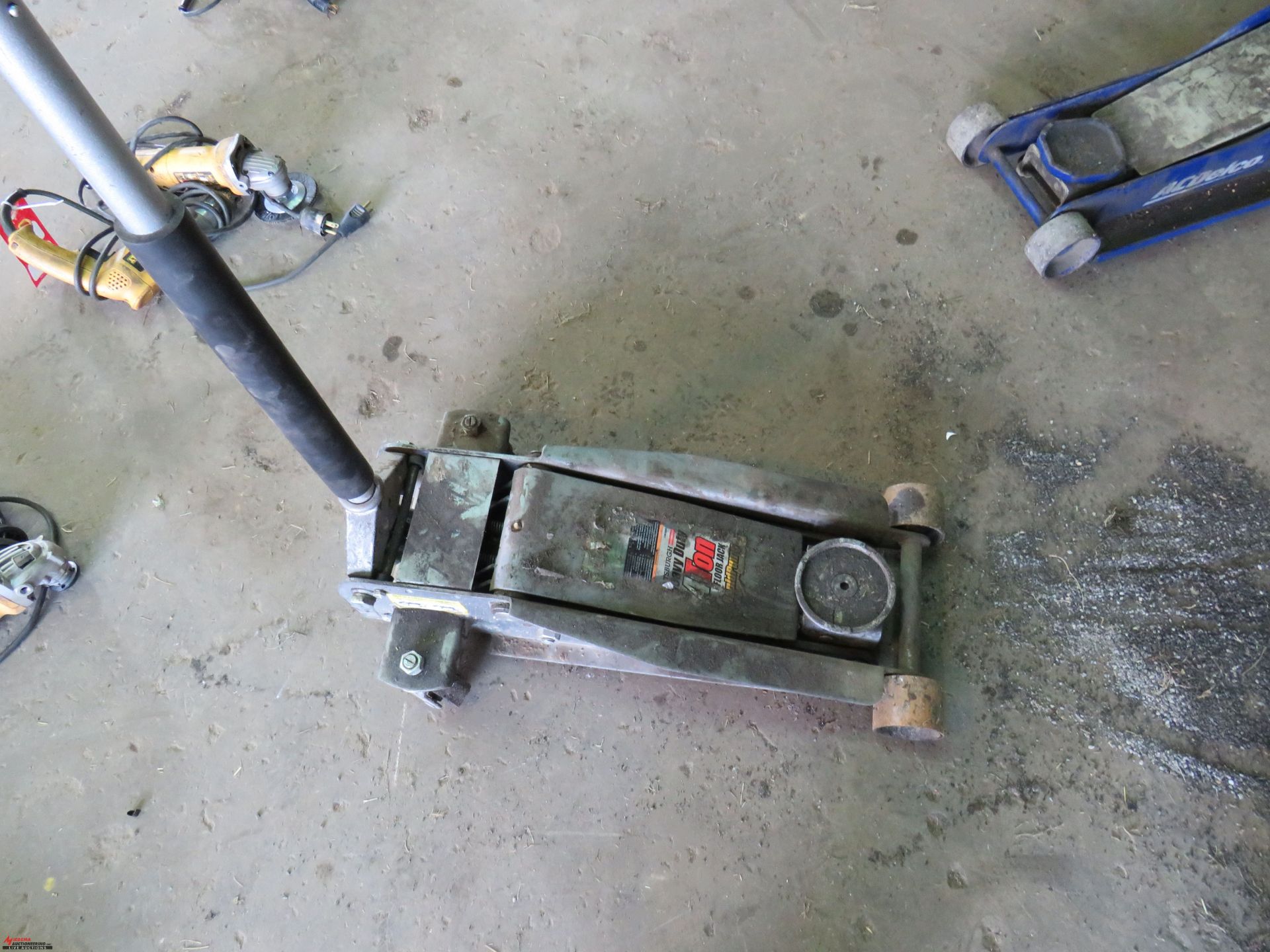 AC DELCO FLOOR JACK, 3.5 TON - Image 6 of 6