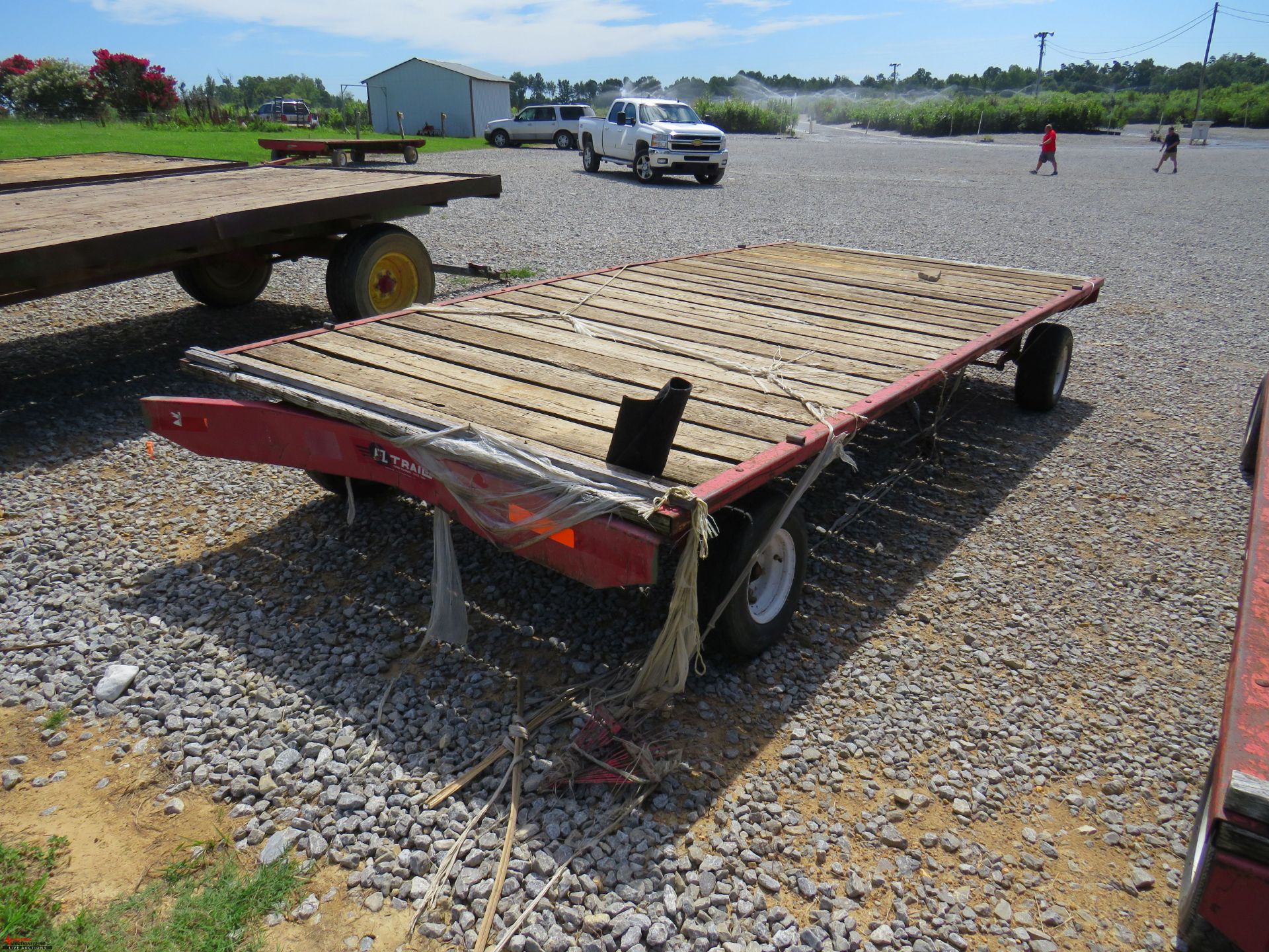 EZ TRAIL FLAT BED TRAILER, 15', SMALL TIRES, PIN HITCH - Image 2 of 3