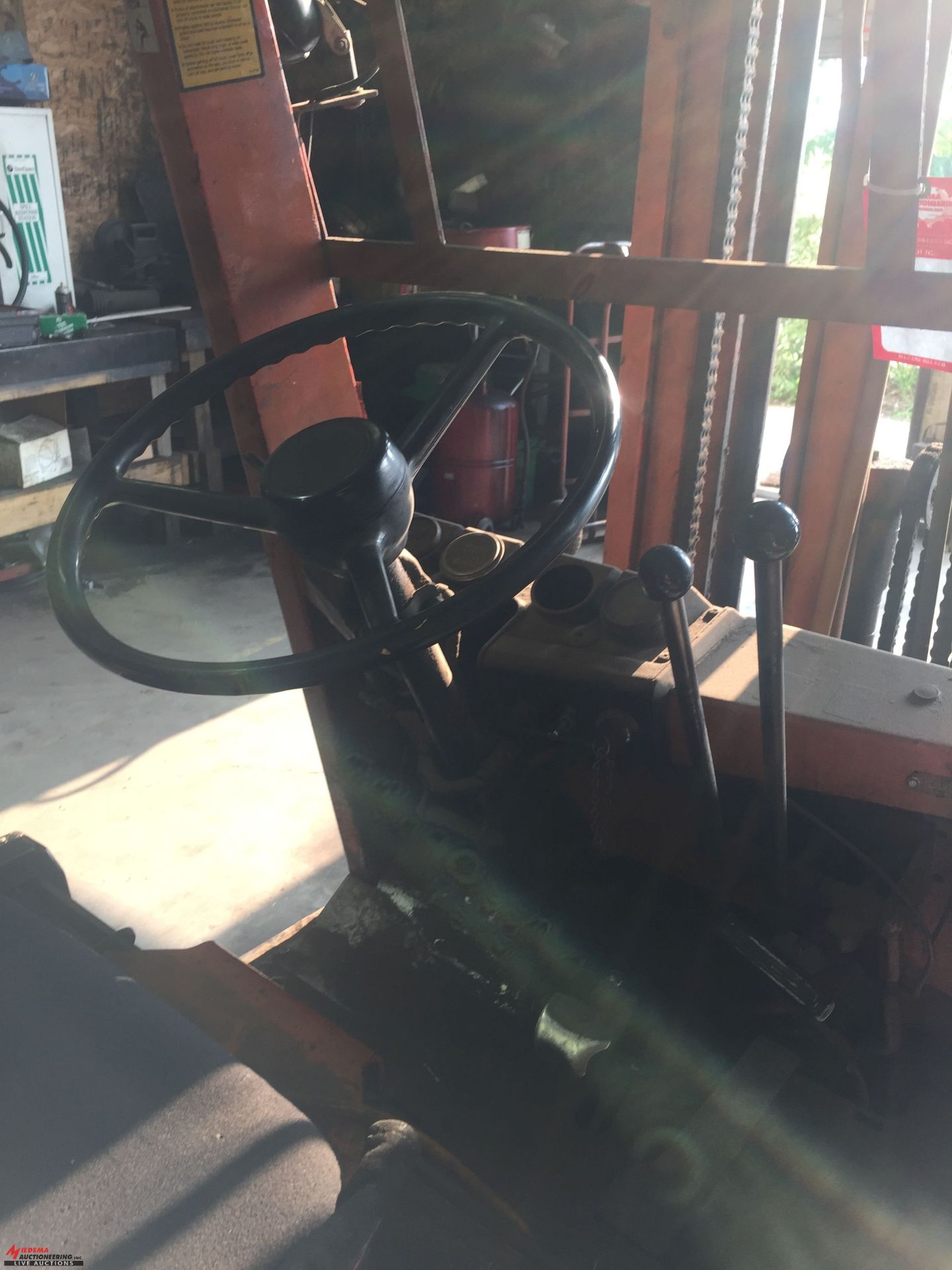 TOYOTA ELECTRIC FORKLIFT, MODEL # 2FBCA15, 36 VOLT, COMES WITH CHARGER, UNIT NEEDS REPAIR, SOMETIMES - Image 4 of 5