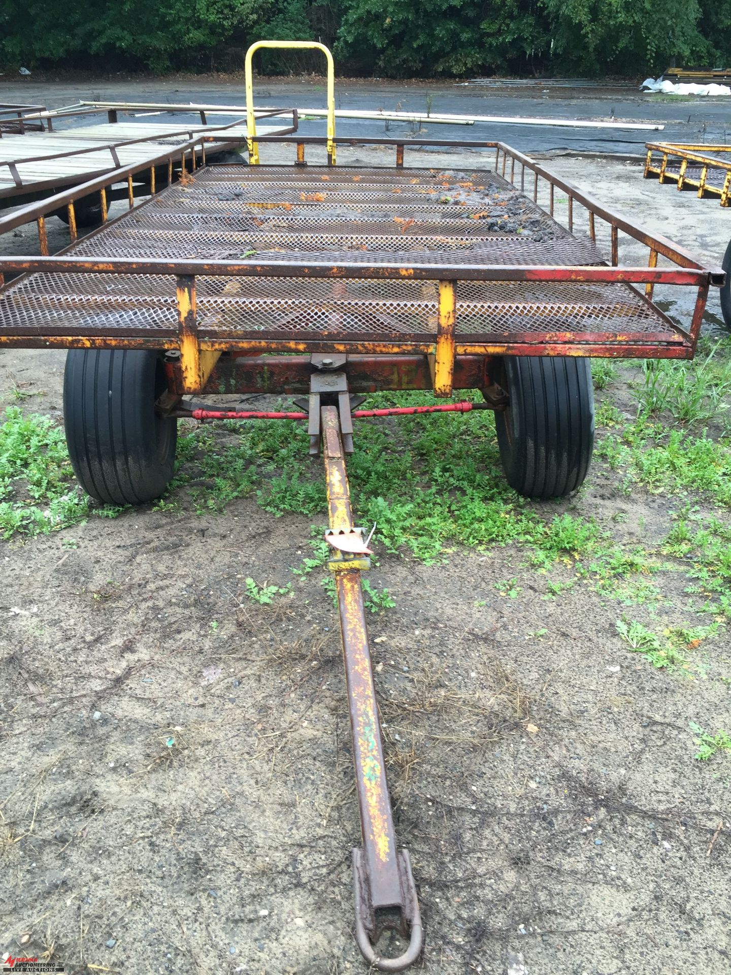 FLATBED WAGON, FIFTH WHEEL STYLE STEERING, 7' WIDE x 16' LONG, FOR FARM USE ONLY [LOCATION: MAIN