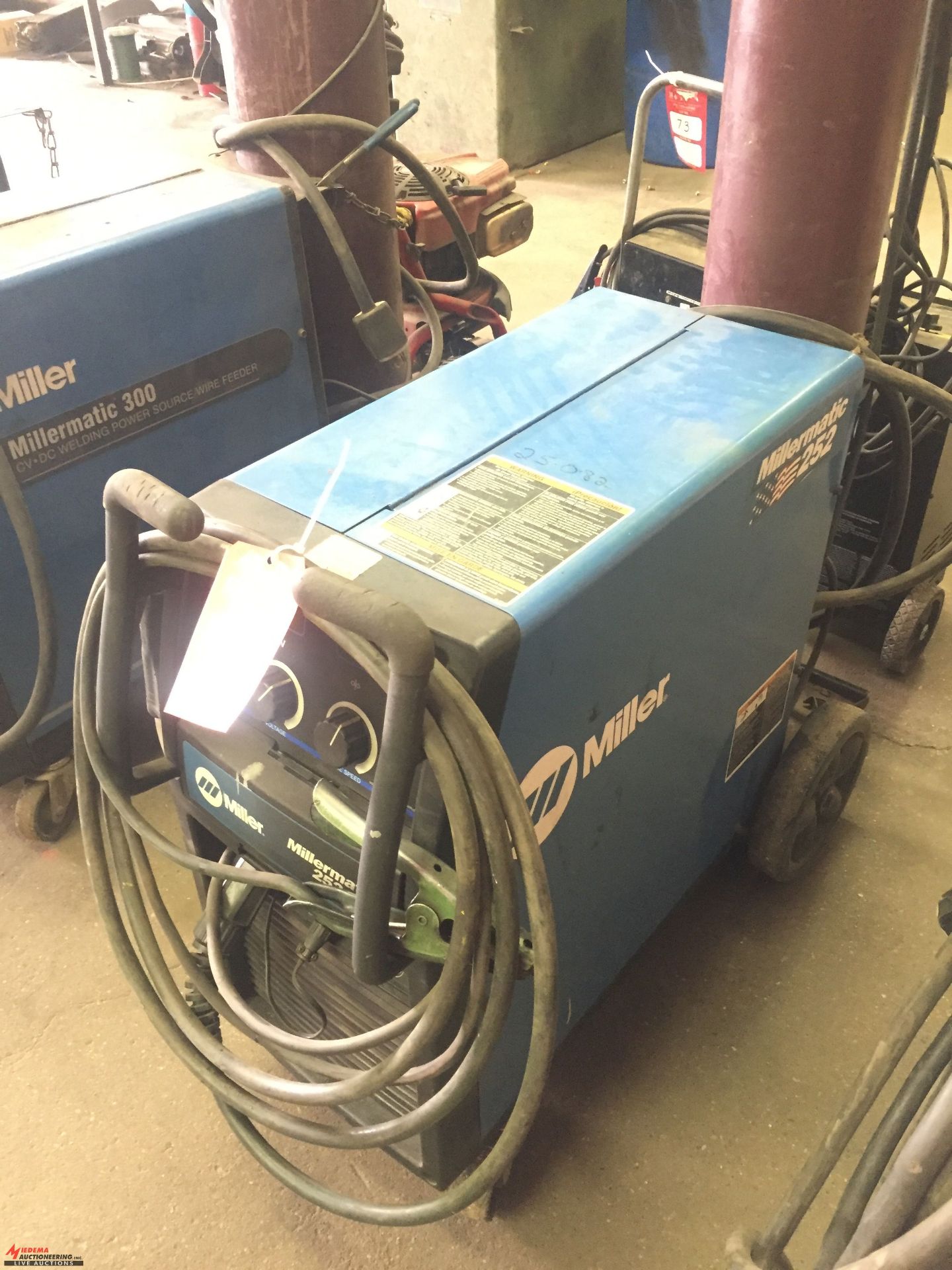 MILLER MILLERMATIC 252 WIRE FEED WELDER, 3 PHASE [TANK IS NOT INCLUDED] [LOCATION: EAST WINANS