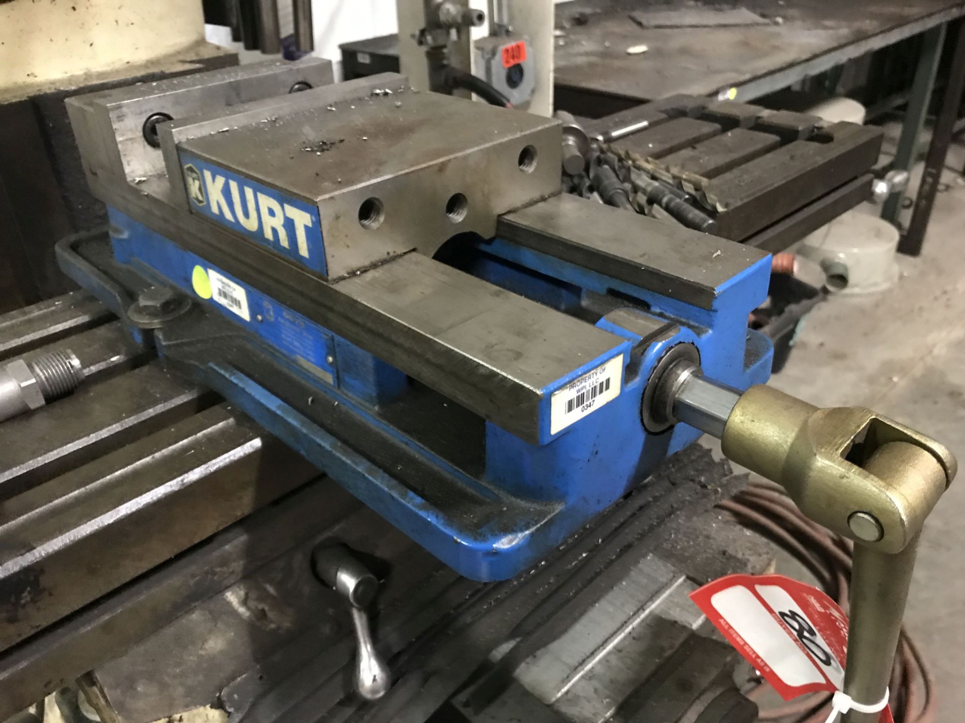 KURT 6'' MACHINIST VISE [LOCATION: BUILDING 2] - Image 3 of 3