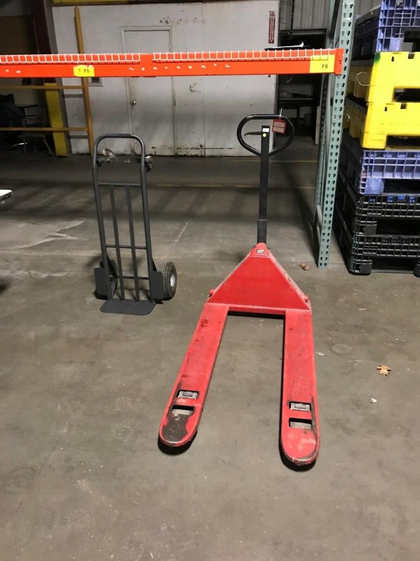 GILLIS 5500LB PALLET JACK AND 2-WHEEL DOLLY, PALLET JACK NEEDS REPAIR [LOCATION: BUILDING 1]