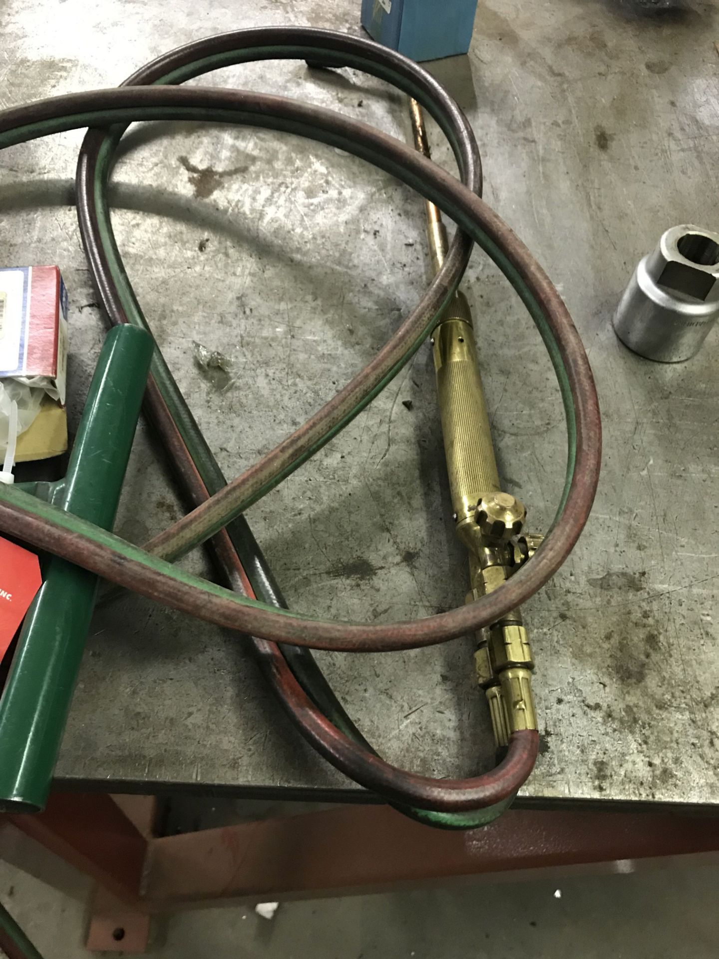 ACETYLENE TORCH SET TO INCLUDE GAUGES, HOSE, TORCH HEAD AND CART [LOCATION: BUILDING 2] - Image 3 of 3