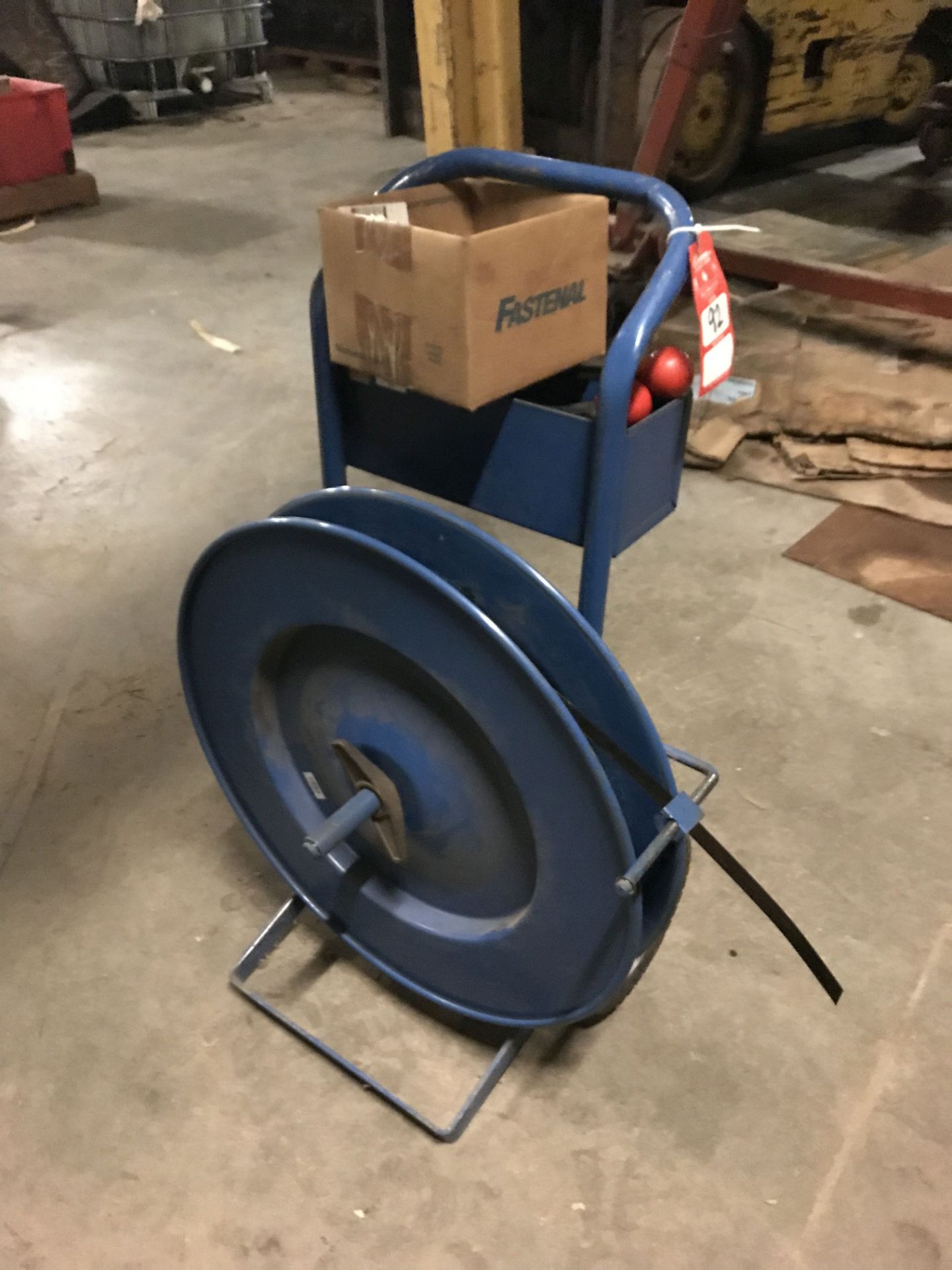 METAL BANDING CART WITH CRIMPER AND CRIMPS [LOCATION: BUILDING 2]