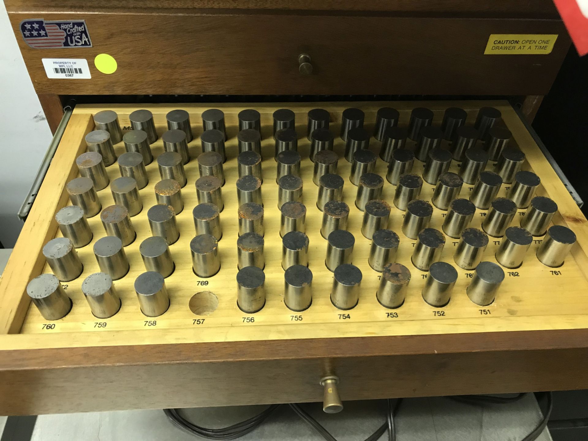 ASSORTED PIN GAUGES, INCLUDES 4-DRAWER CABINETS (2), AND LATERAL FILE CABINET AND METAL STAND [ - Image 5 of 5