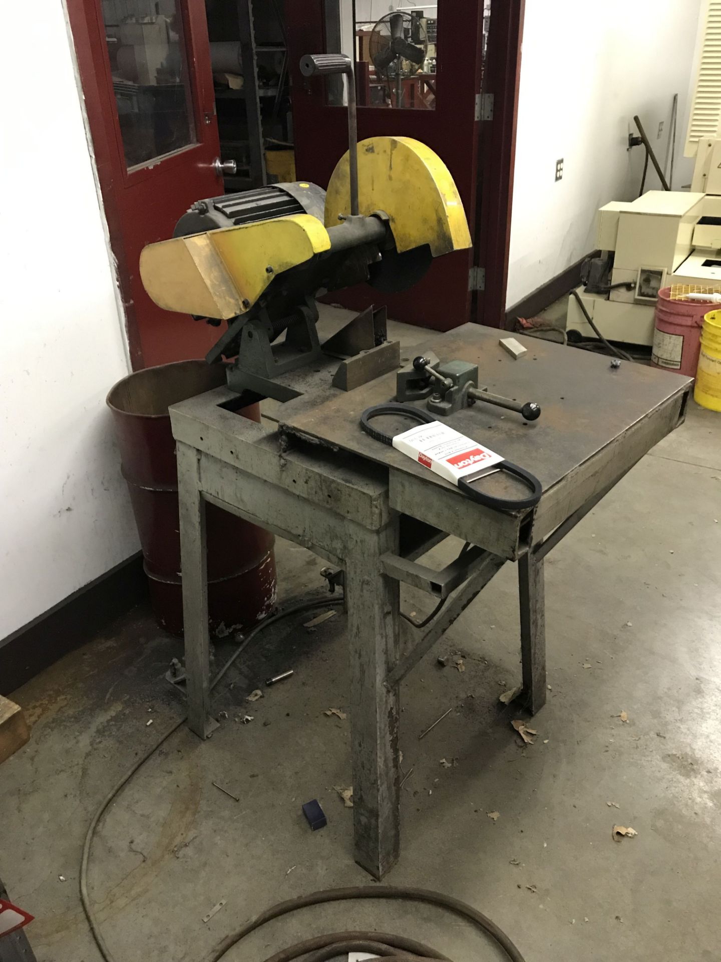 INDUSTRIAL 10'' CHOP SAW WITH STAND, VISE, 230/460 V [LOCATION: BUILDING 2] - Image 2 of 4