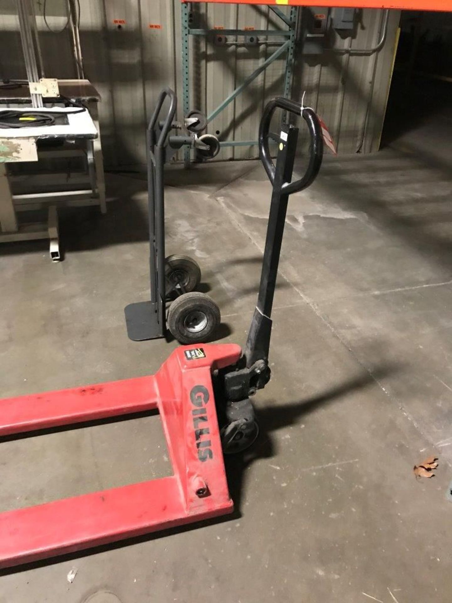 GILLIS 5500LB PALLET JACK AND 2-WHEEL DOLLY, PALLET JACK NEEDS REPAIR [LOCATION: BUILDING 1] - Image 3 of 3