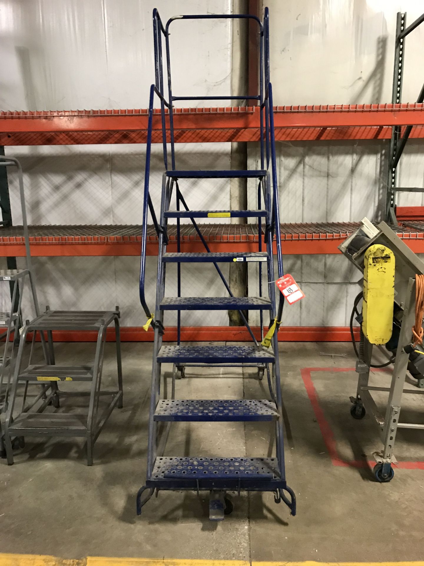 ROLLING WAREHOUSE LADDER, 7' [LOCATION: BUILDING 1] - Image 2 of 3