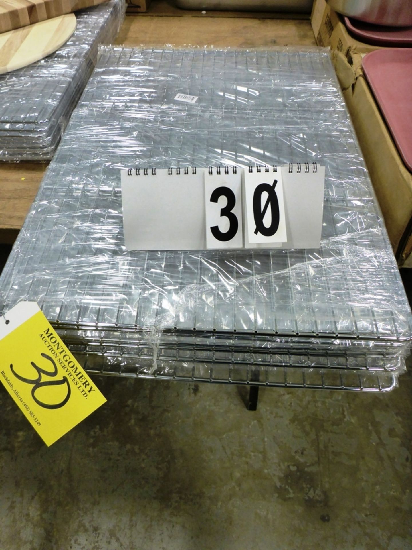 L/O 10 - SS COOLING RACKS